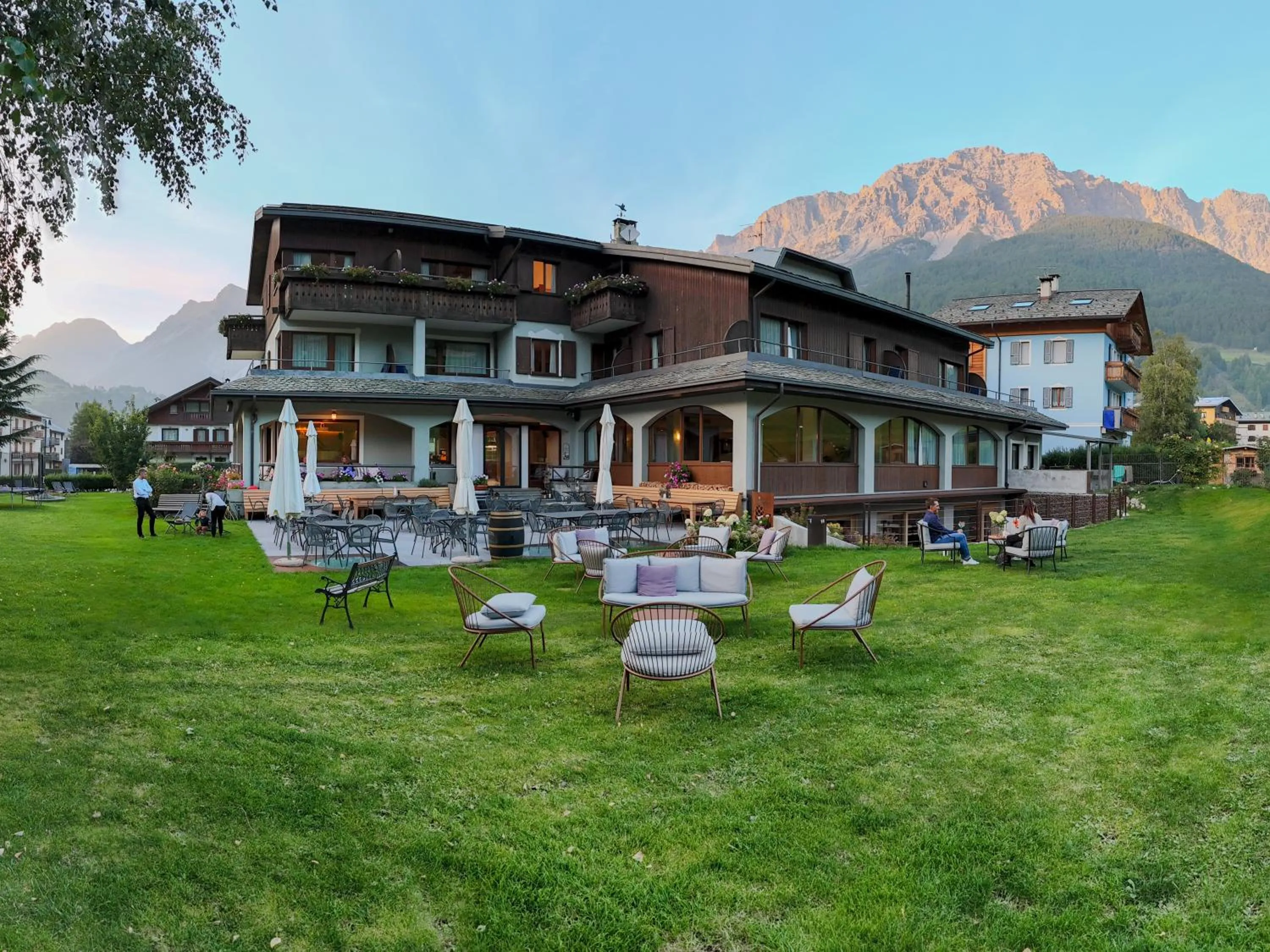 Property building in Hotel Nevada