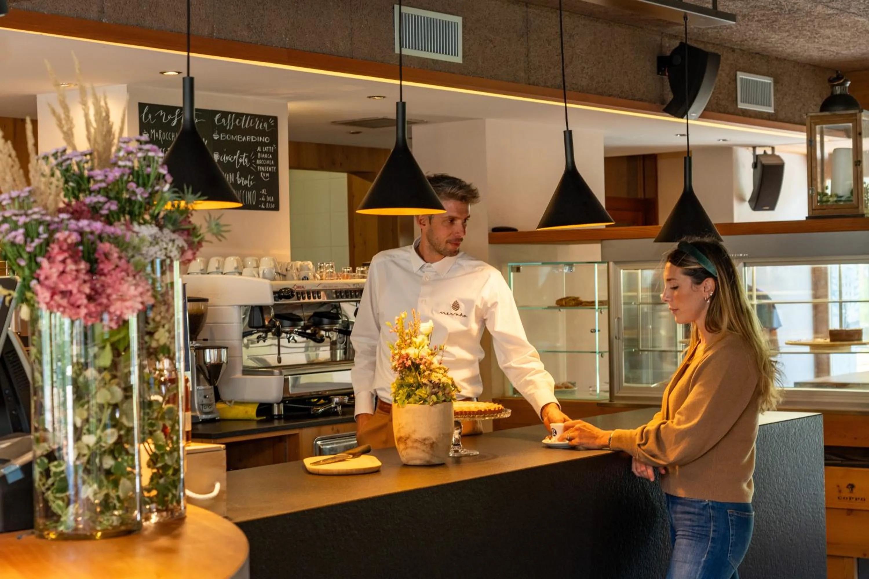 Restaurant/places to eat in Hotel Nevada