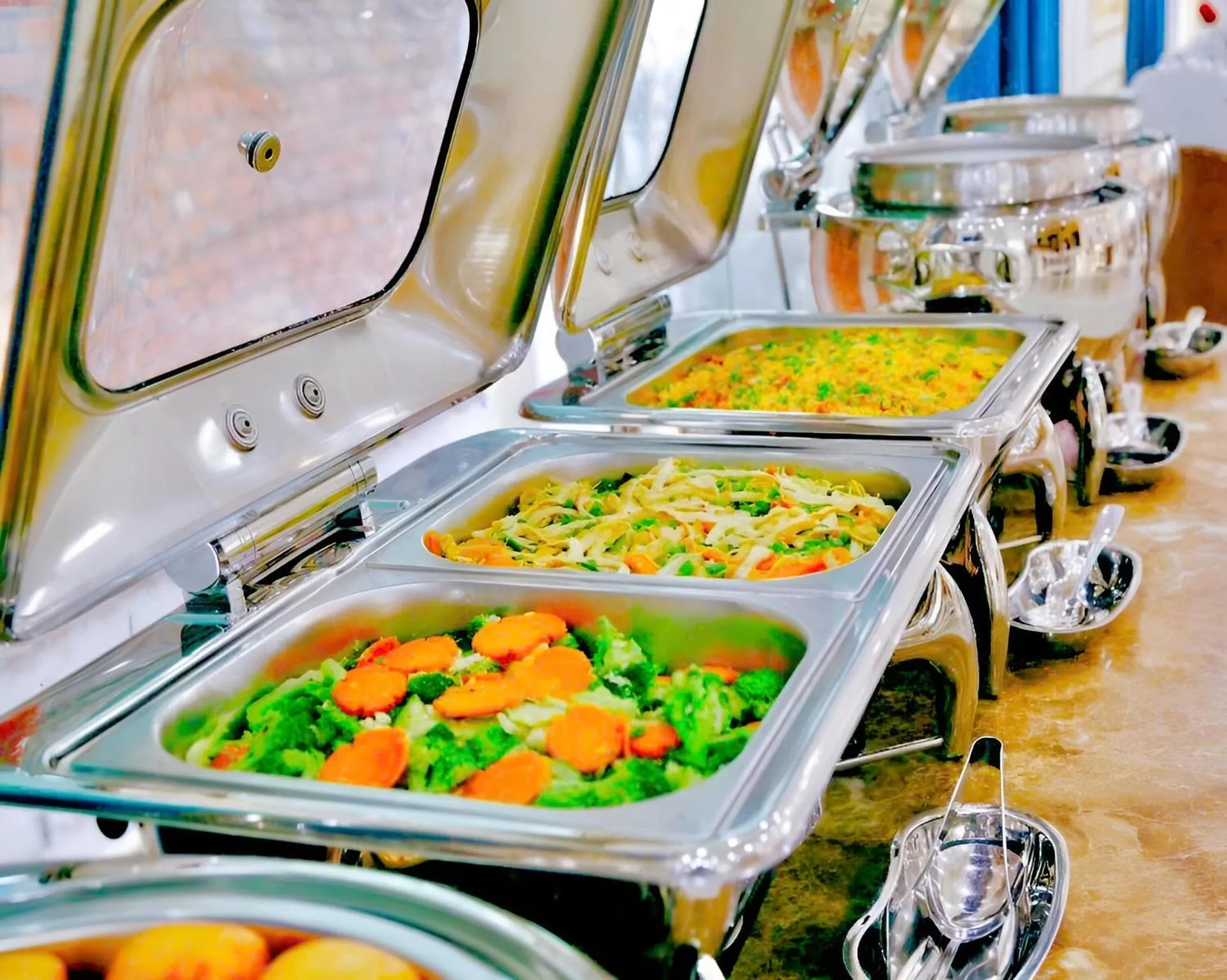 Buffet breakfast in Tuyet Son Hotel (TS Ocean Hotel)