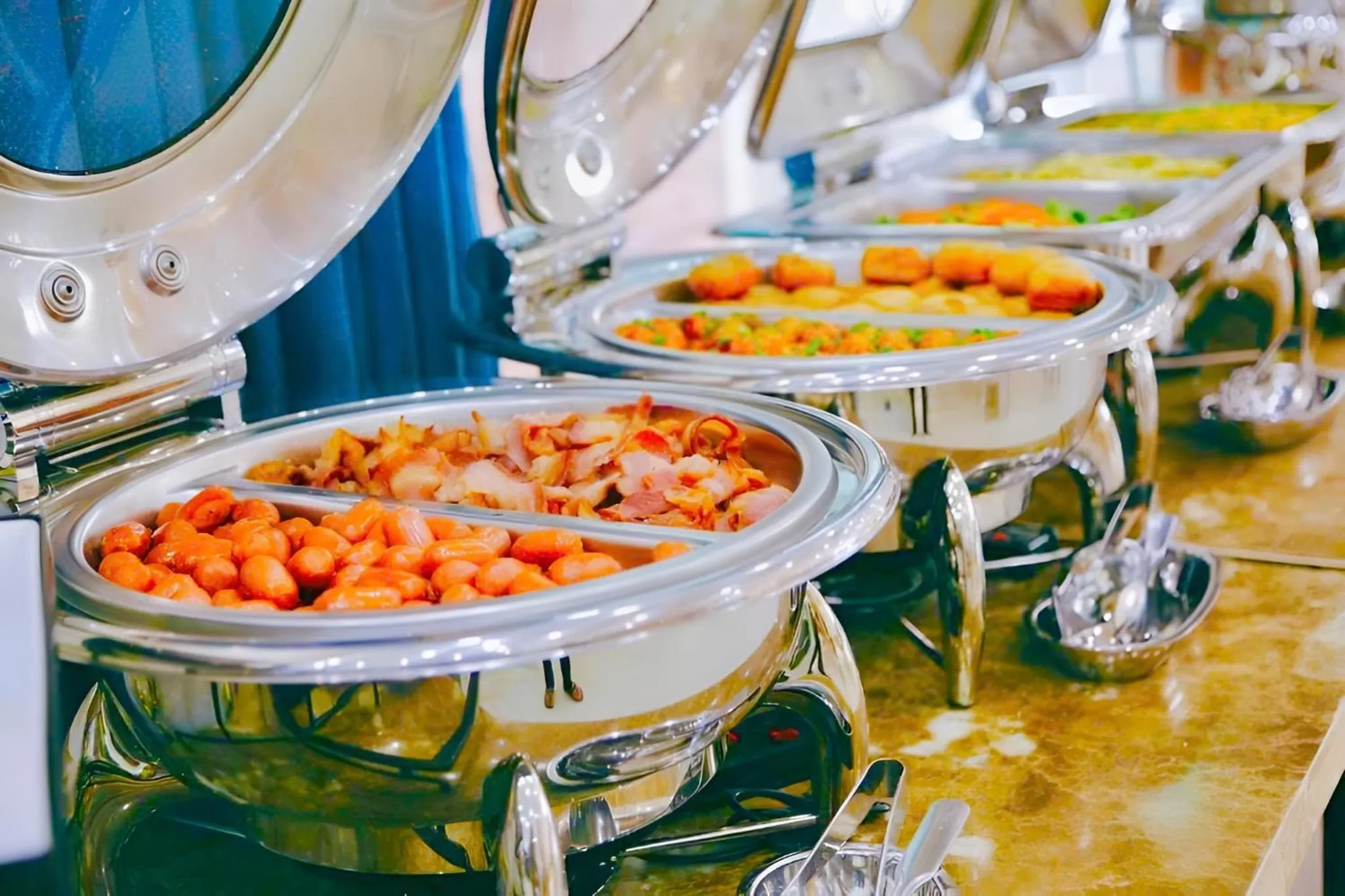 Buffet breakfast in Tuyet Son Hotel (TS Ocean Hotel)