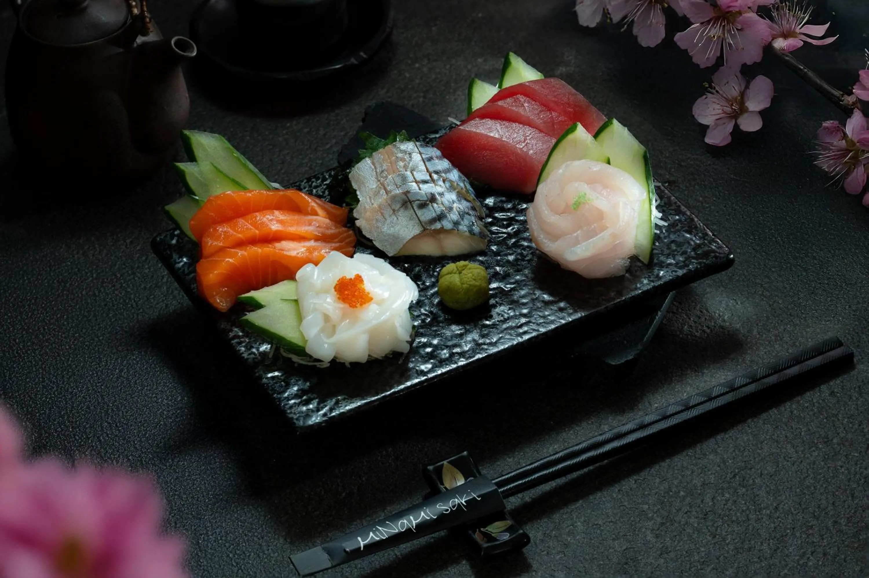 Restaurant/places to eat in Astoria Plaza