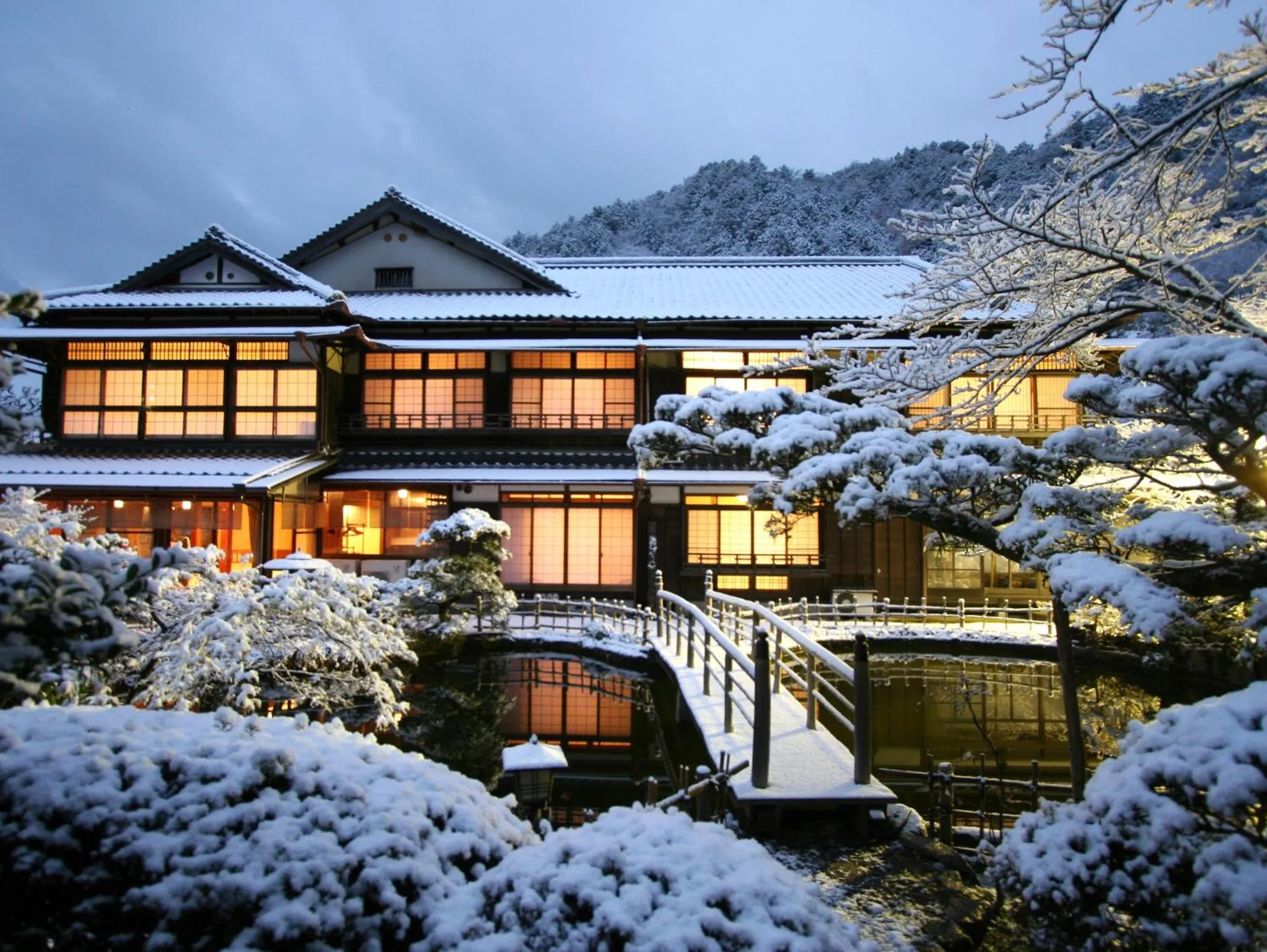 Property building in Nanten-En