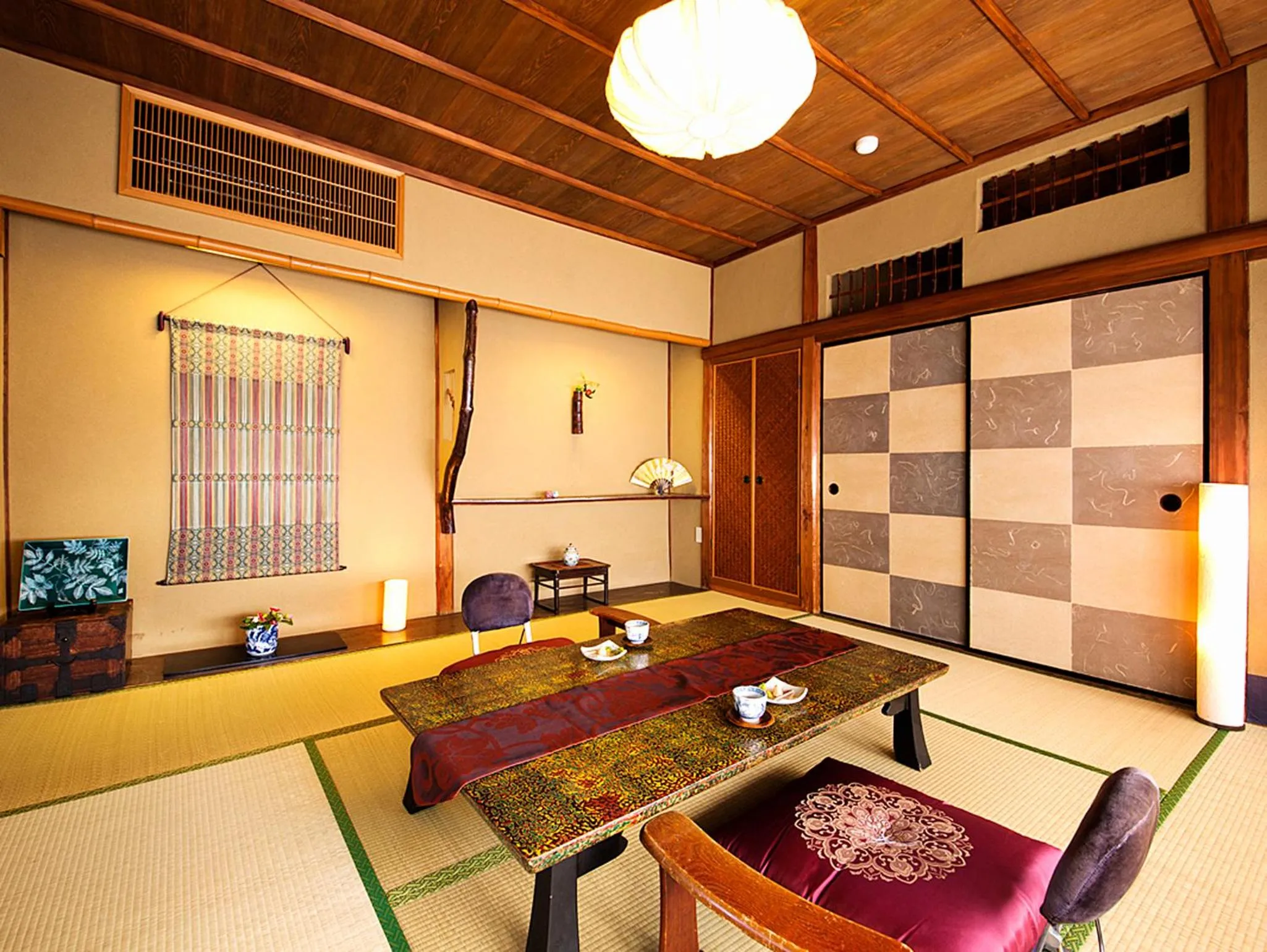 Decorative detail in Nanten-En