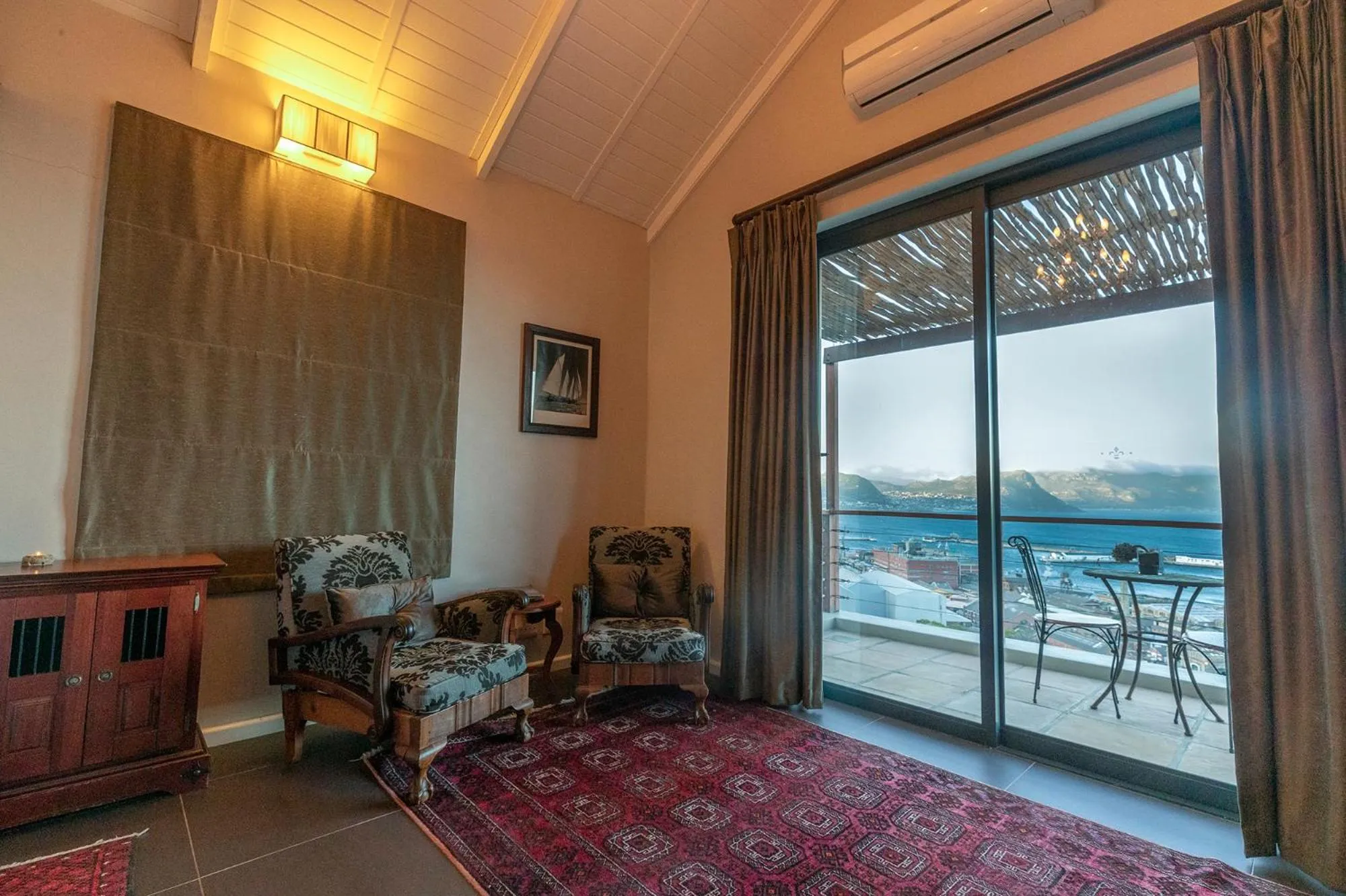 Patio in Mariner Guesthouse & Villa