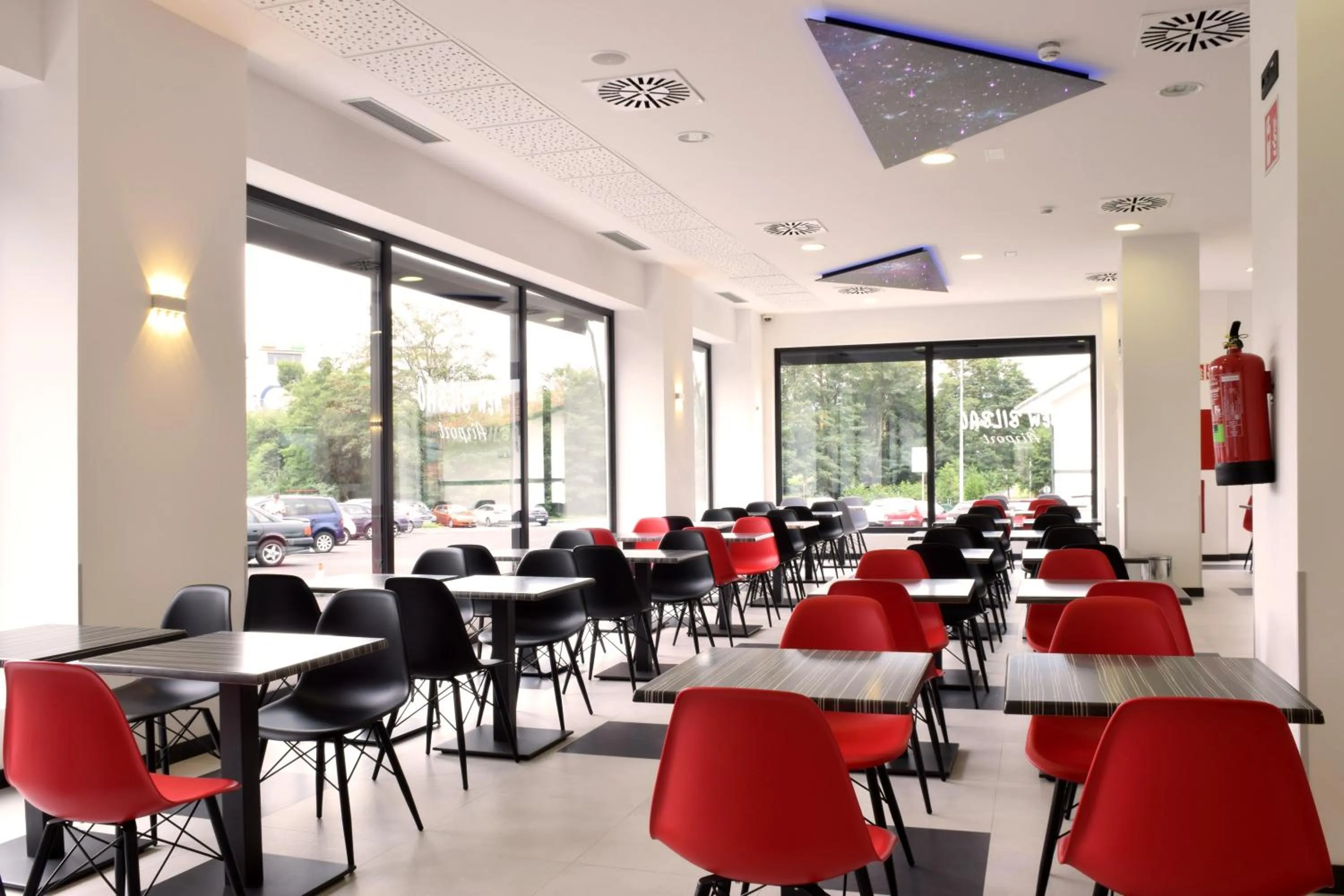 Lobby or reception in Hotel New Bilbao Airport