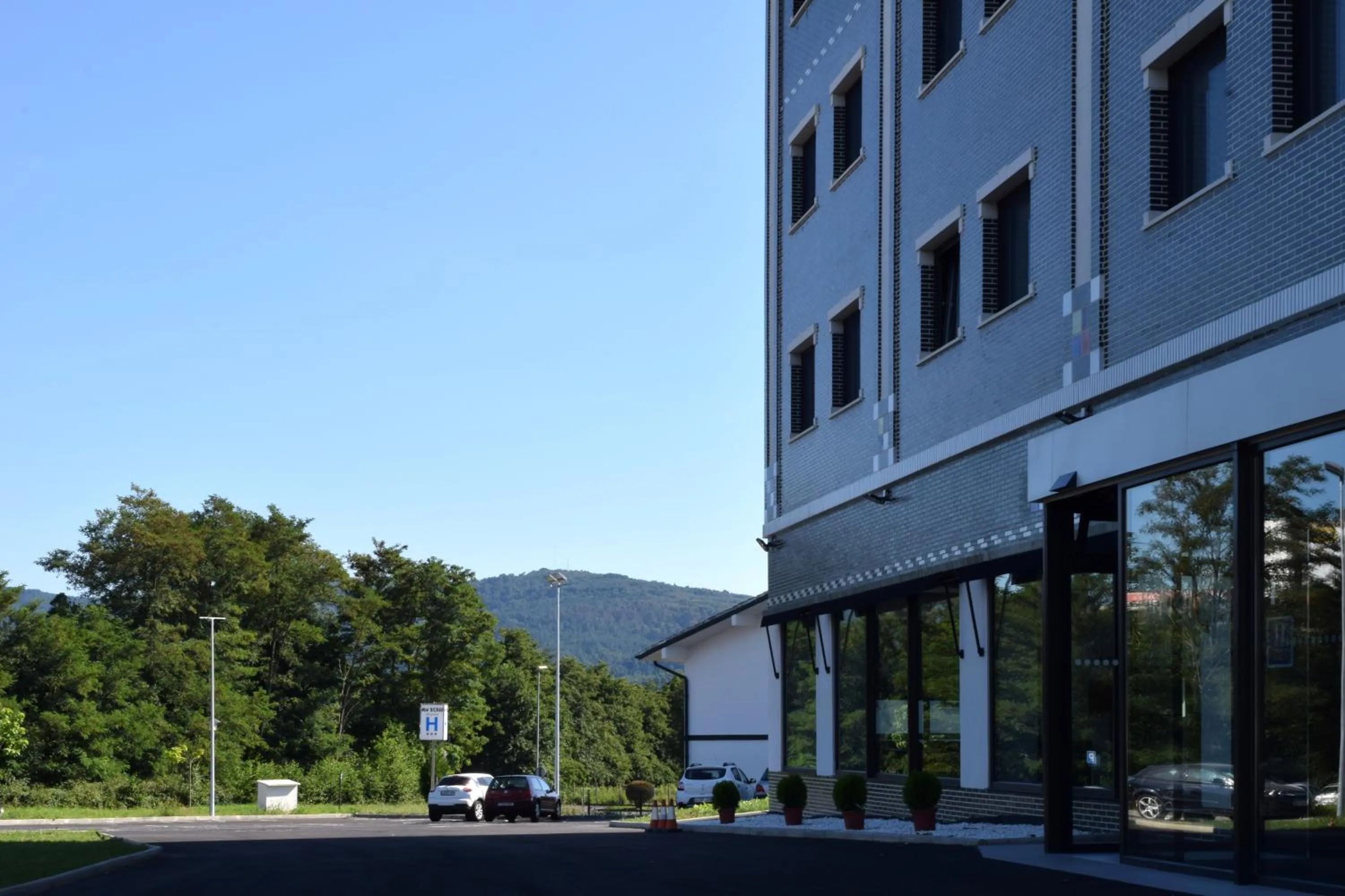 Facade/entrance in Hotel New Bilbao Airport