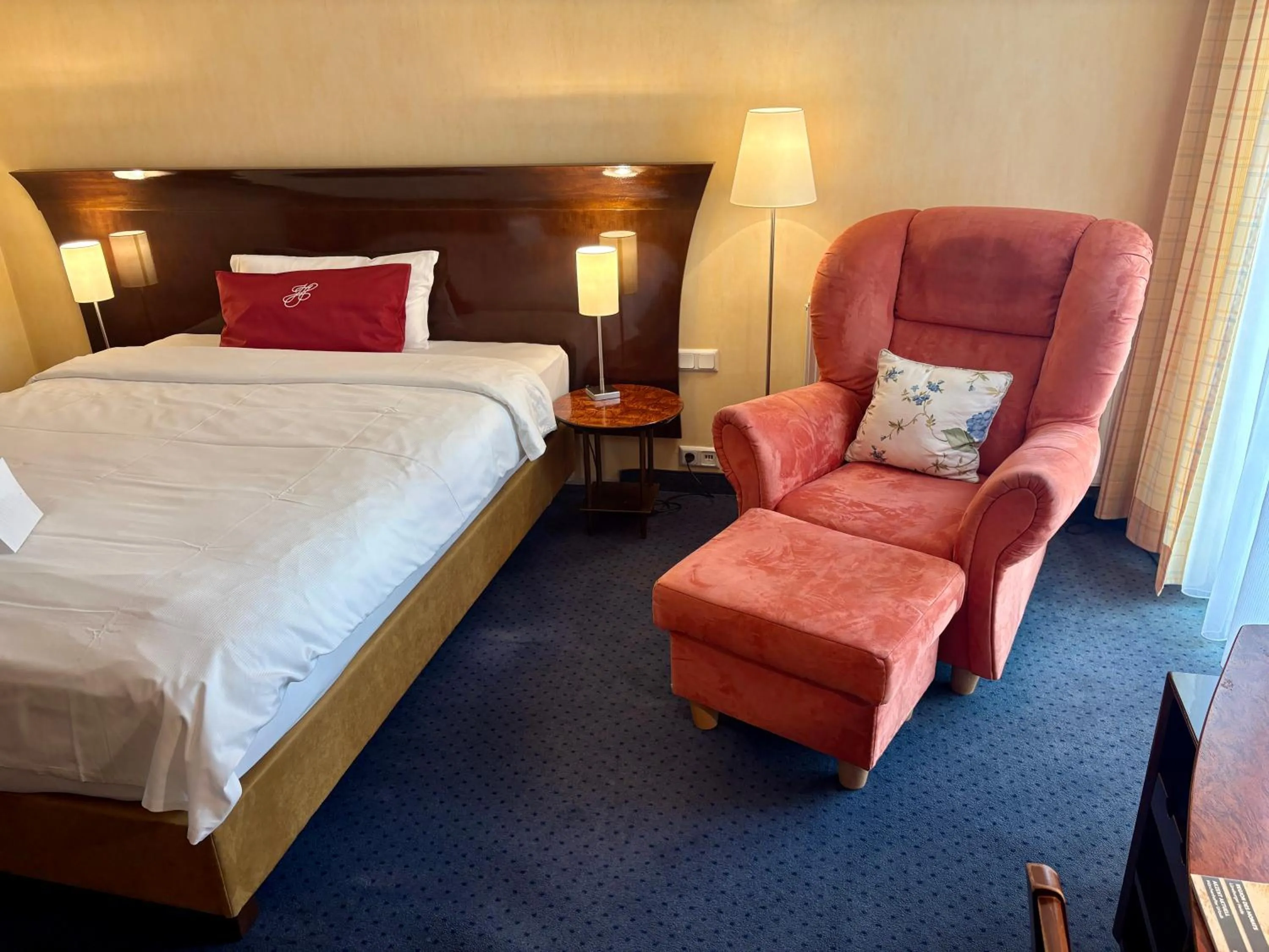 Photo of the whole room, Bed in Akzent Hotel Höltje