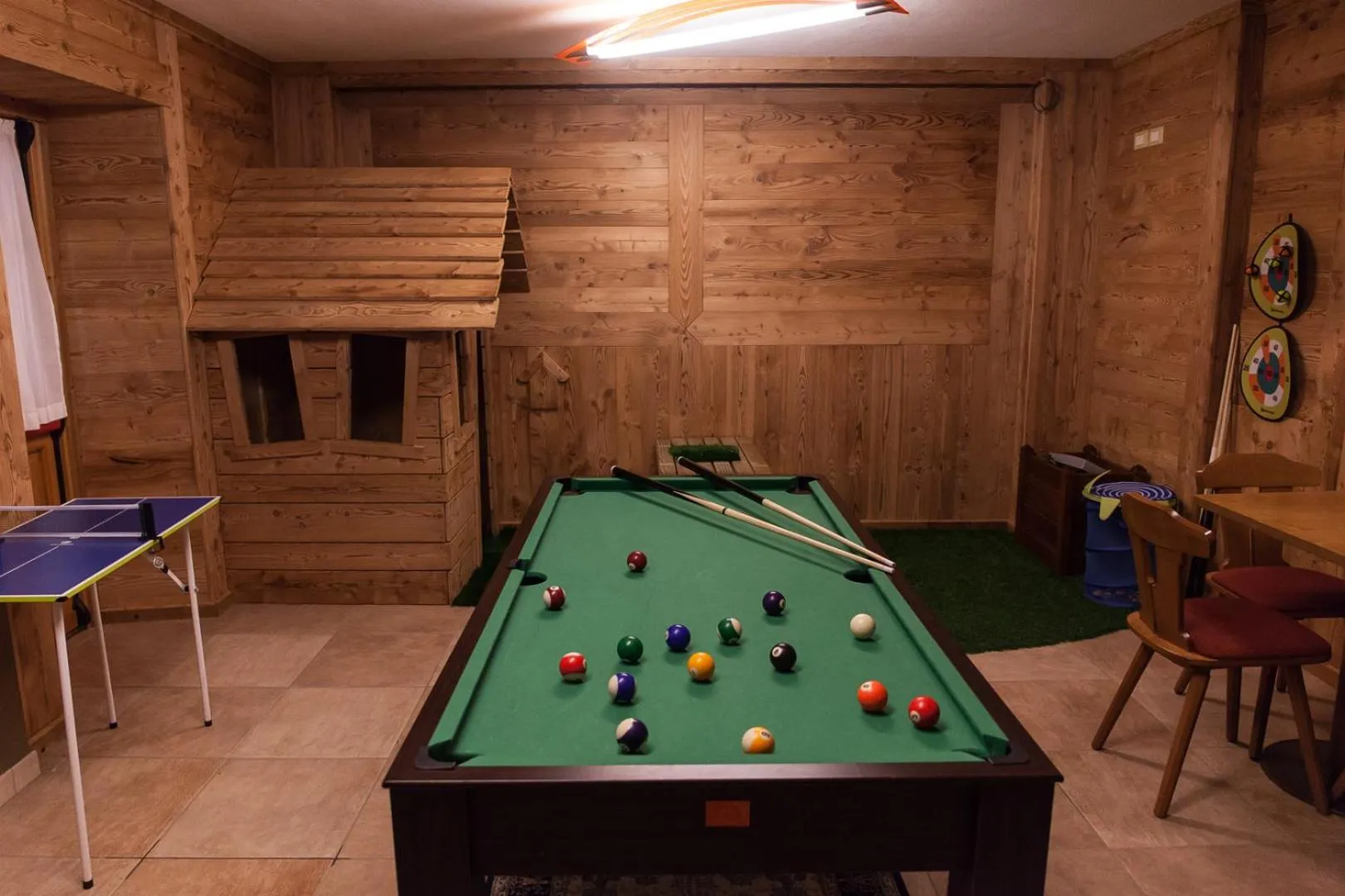 Billiard in Residence Les Fleurs