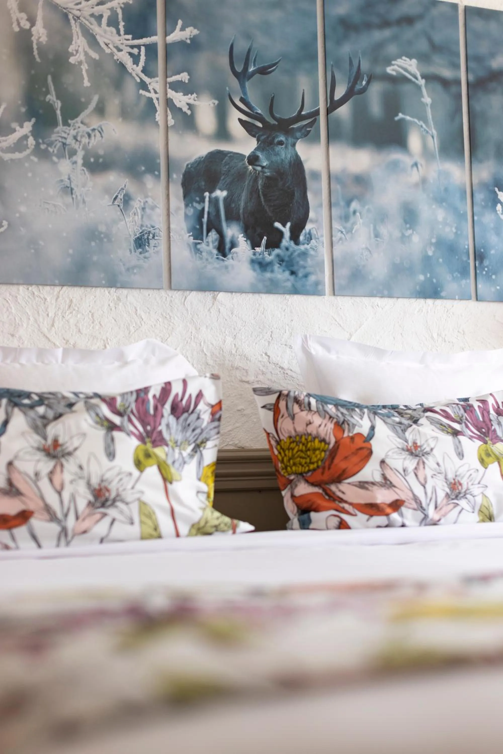 Bed in Hôtel Courcheneige