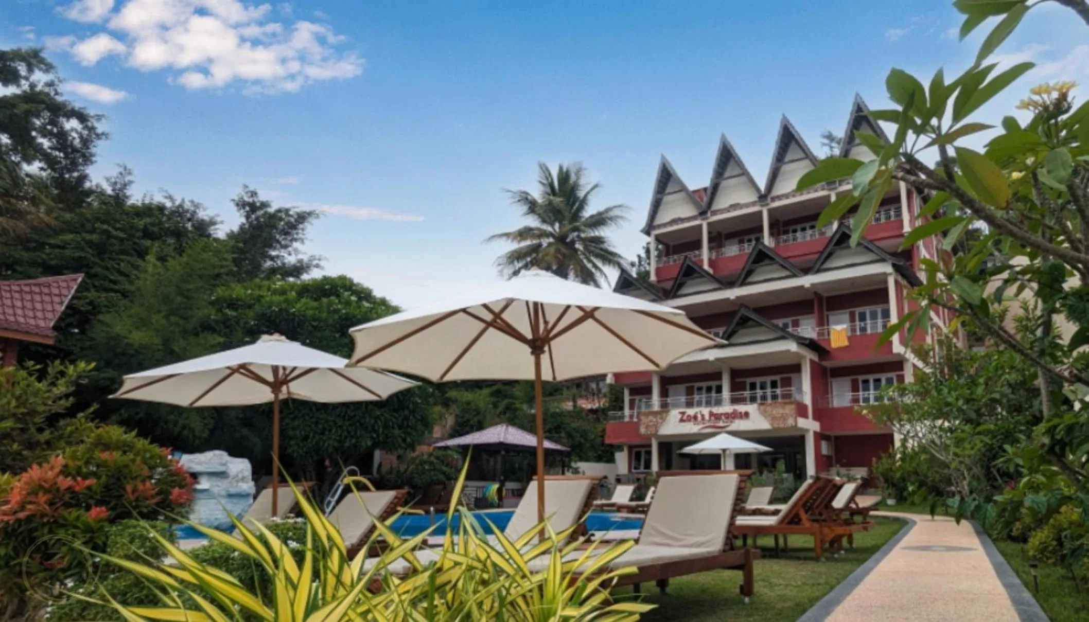 Property building in Zoé’s Paradise Waterfront Hotel