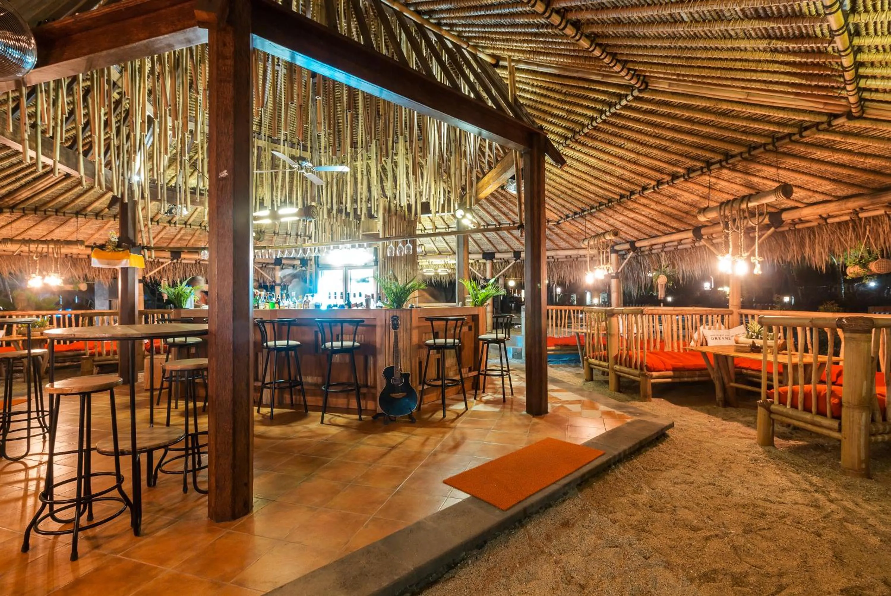 Lounge or bar in Taman Sari Bali Resort and Spa