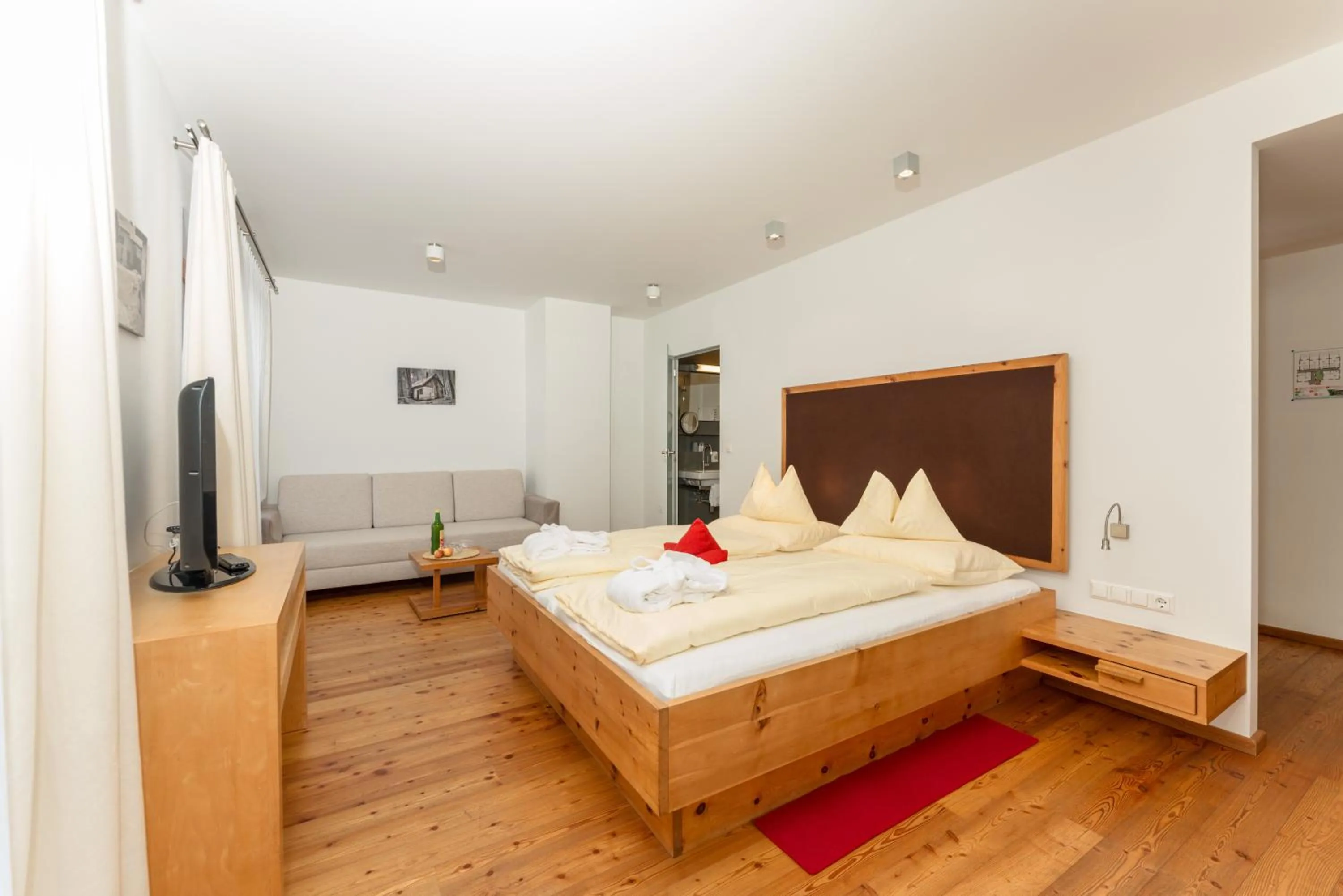 Photo of the whole room, Bed in Hotel Ramsauhof Pool & Wellness Breakfast & Light Dinner Buffet