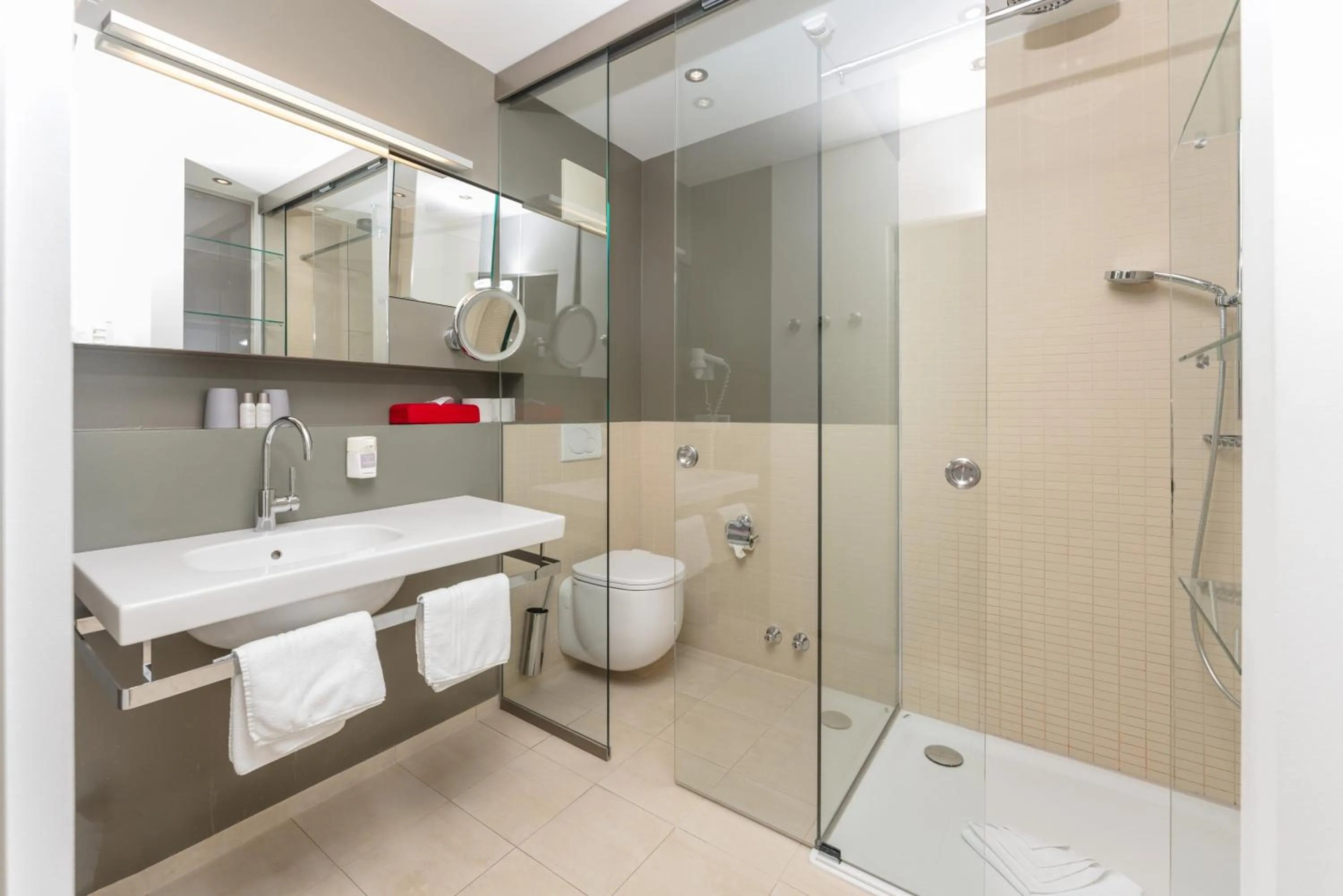 Toilet in Hotel Ramsauhof Pool & Wellness Breakfast & Light Dinner Buffet