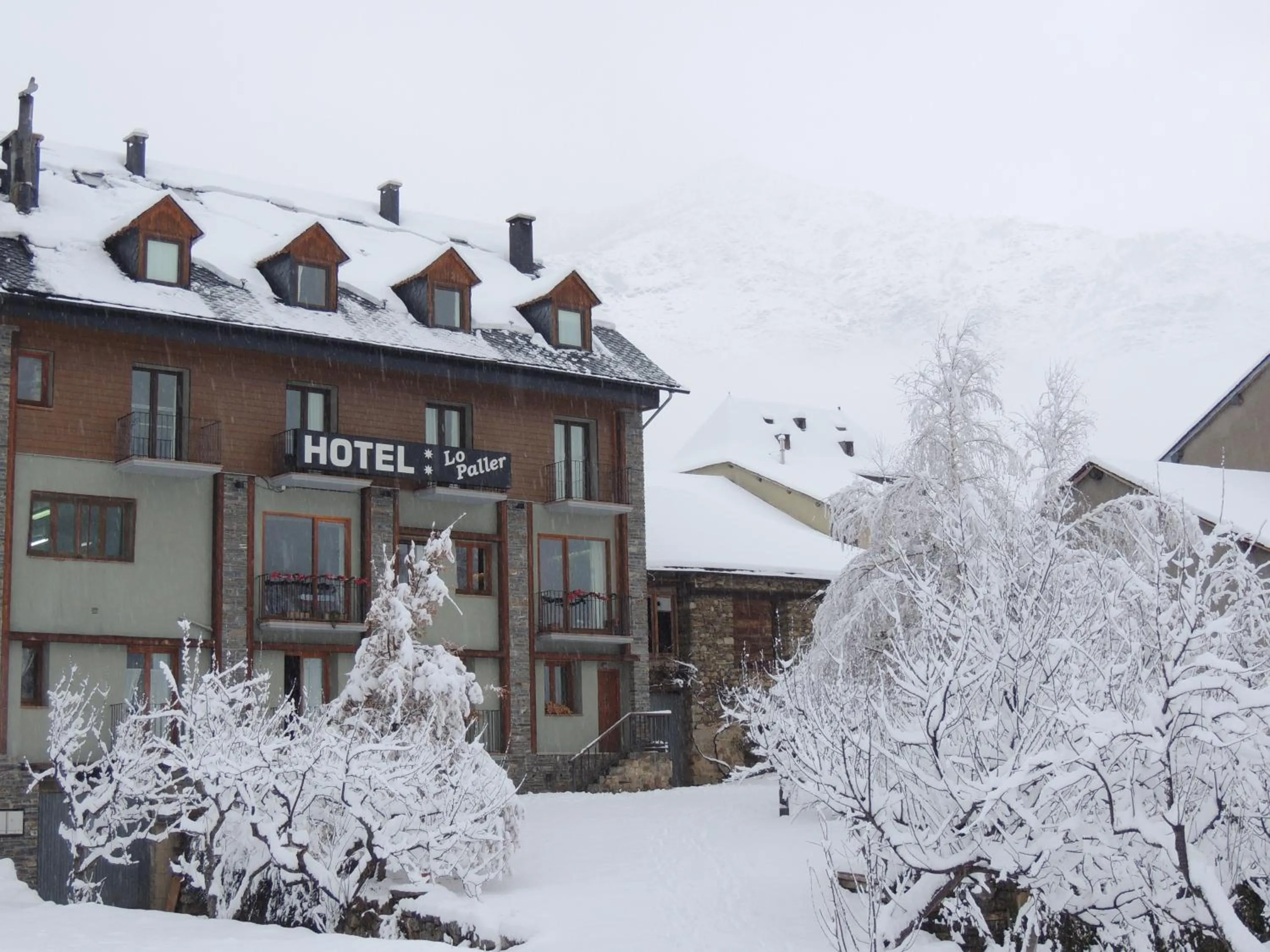 Facade/entrance in Hotel Lo Paller