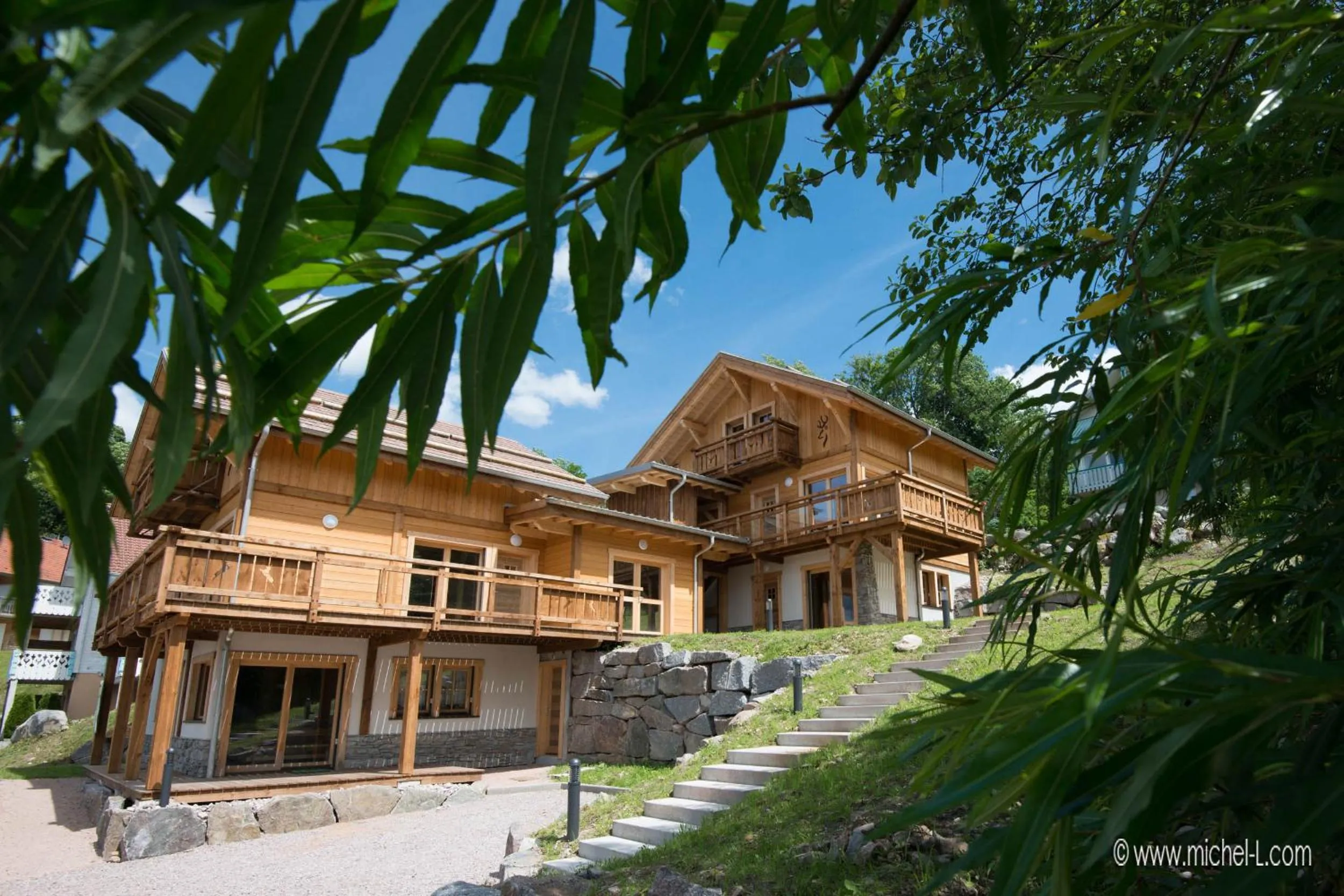 Property building in Les Adrets