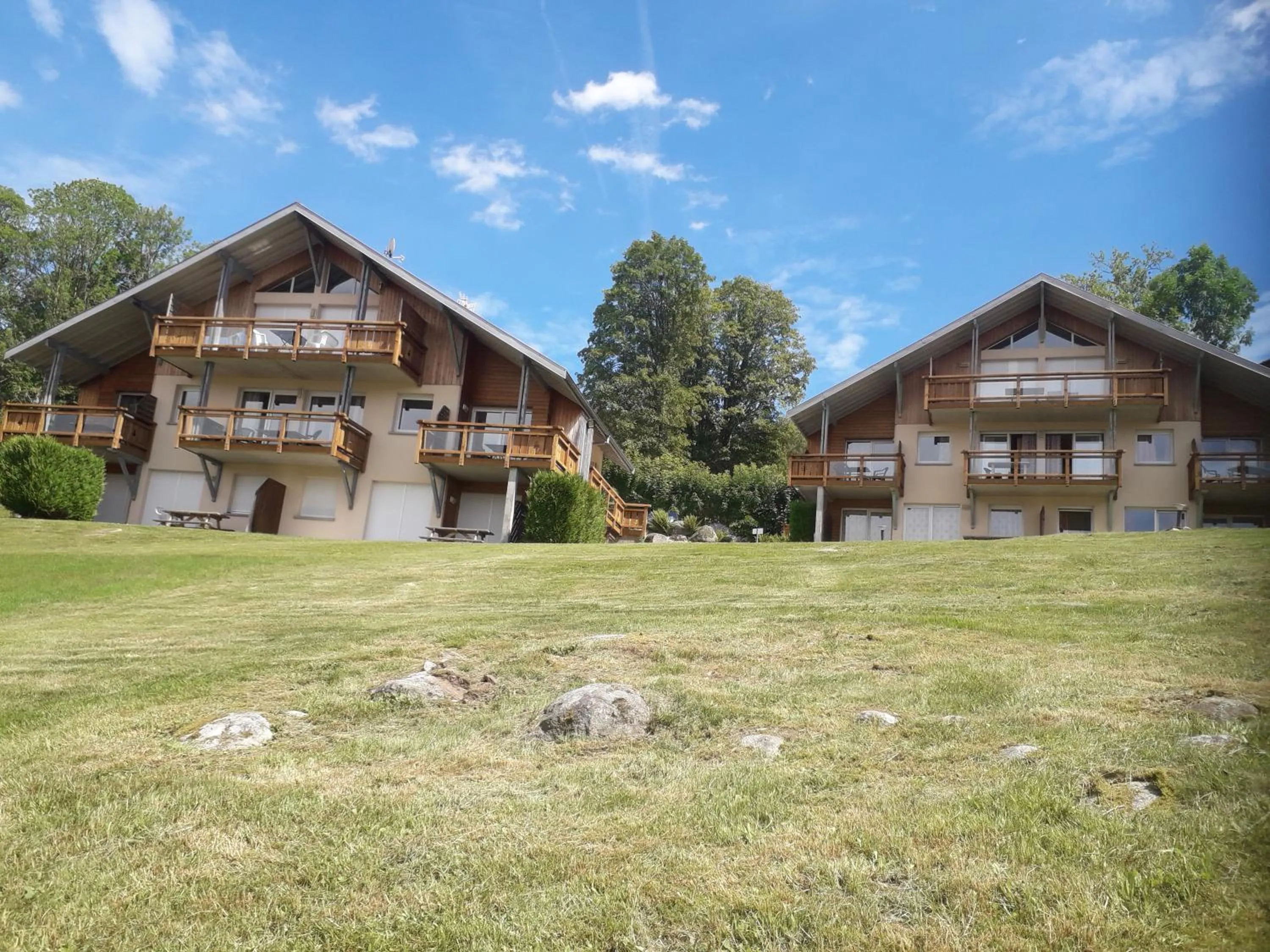 Property building in Les Adrets