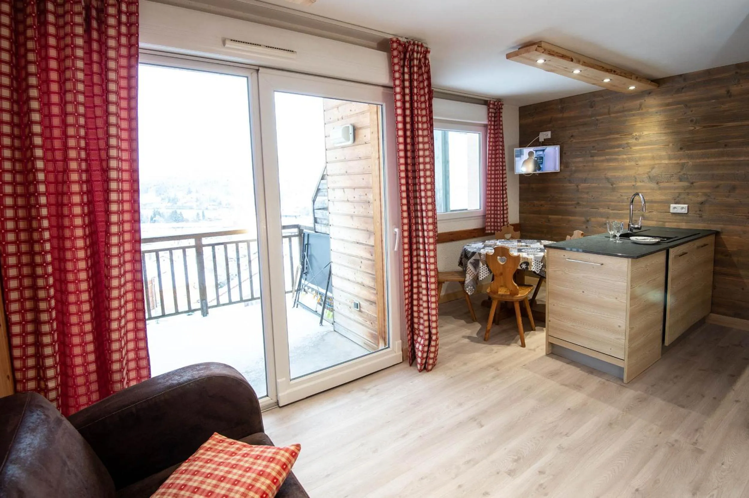 Dining area in Les Adrets