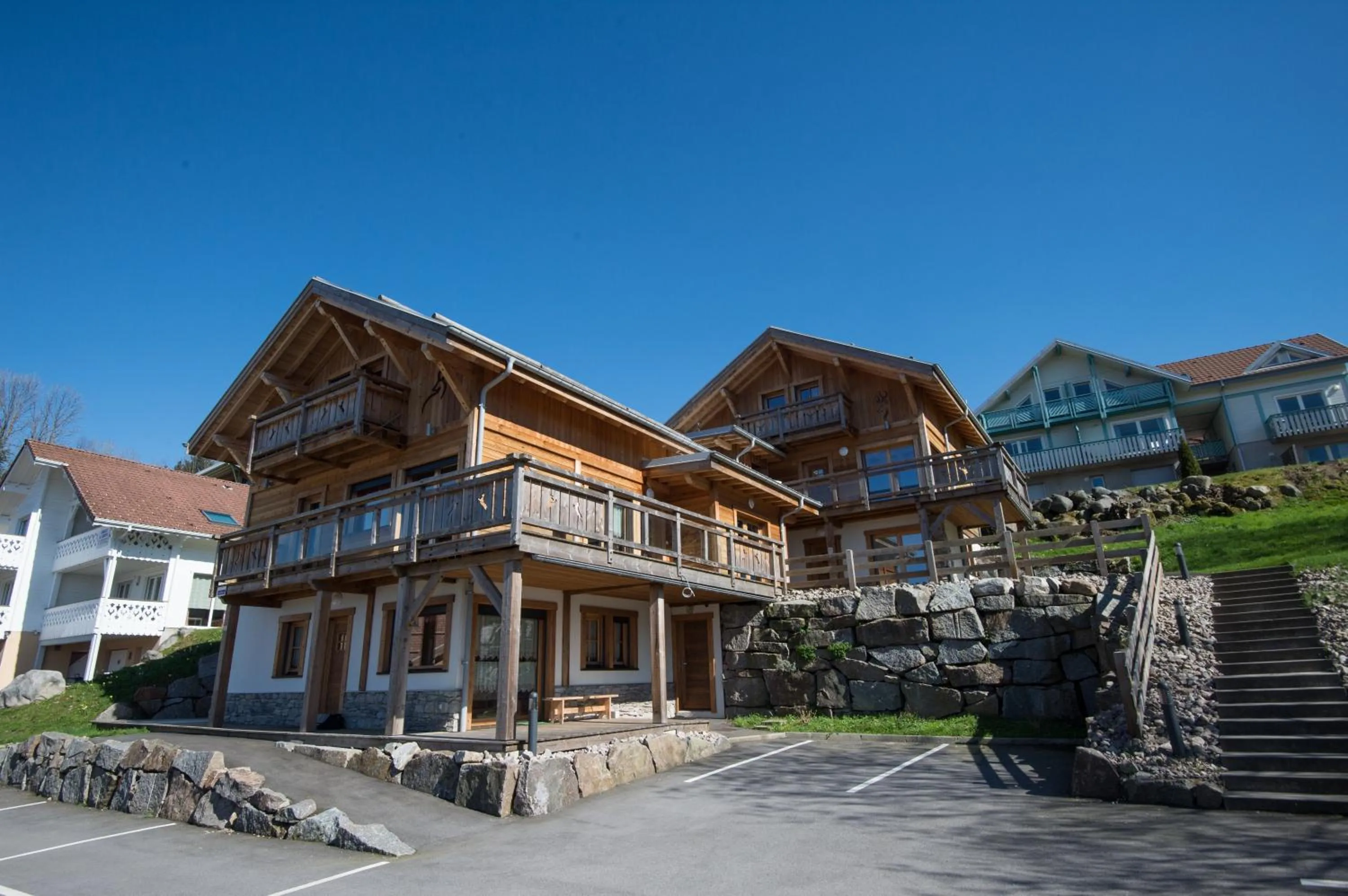 Property building in Les Adrets