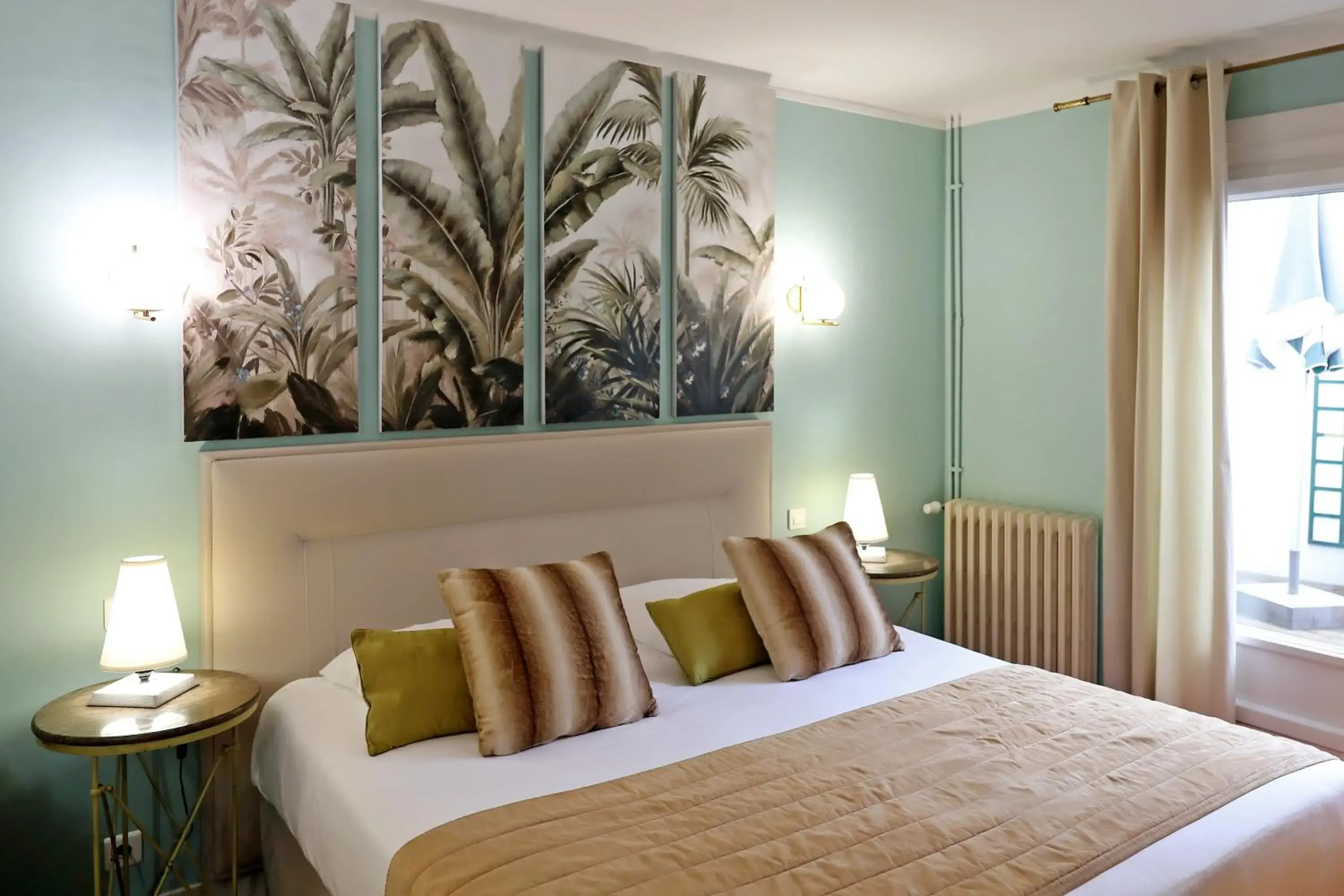 Premium Double Room with Private Terrace in Hotel Les Pasteliers Premium Double Room with Private Terrace in Hotel Les Pasteliers