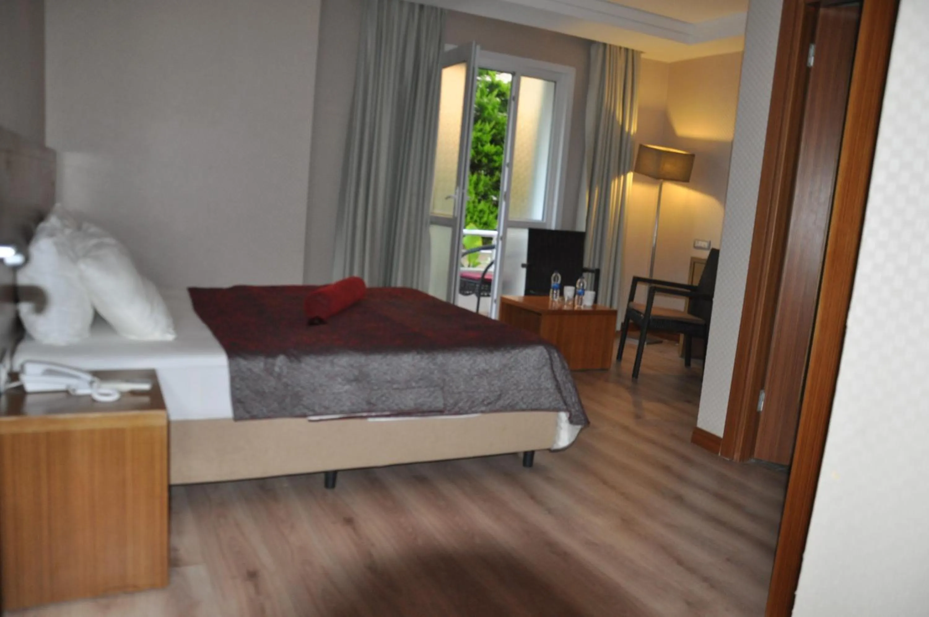 bunk bed, Bed in dragos island hotel