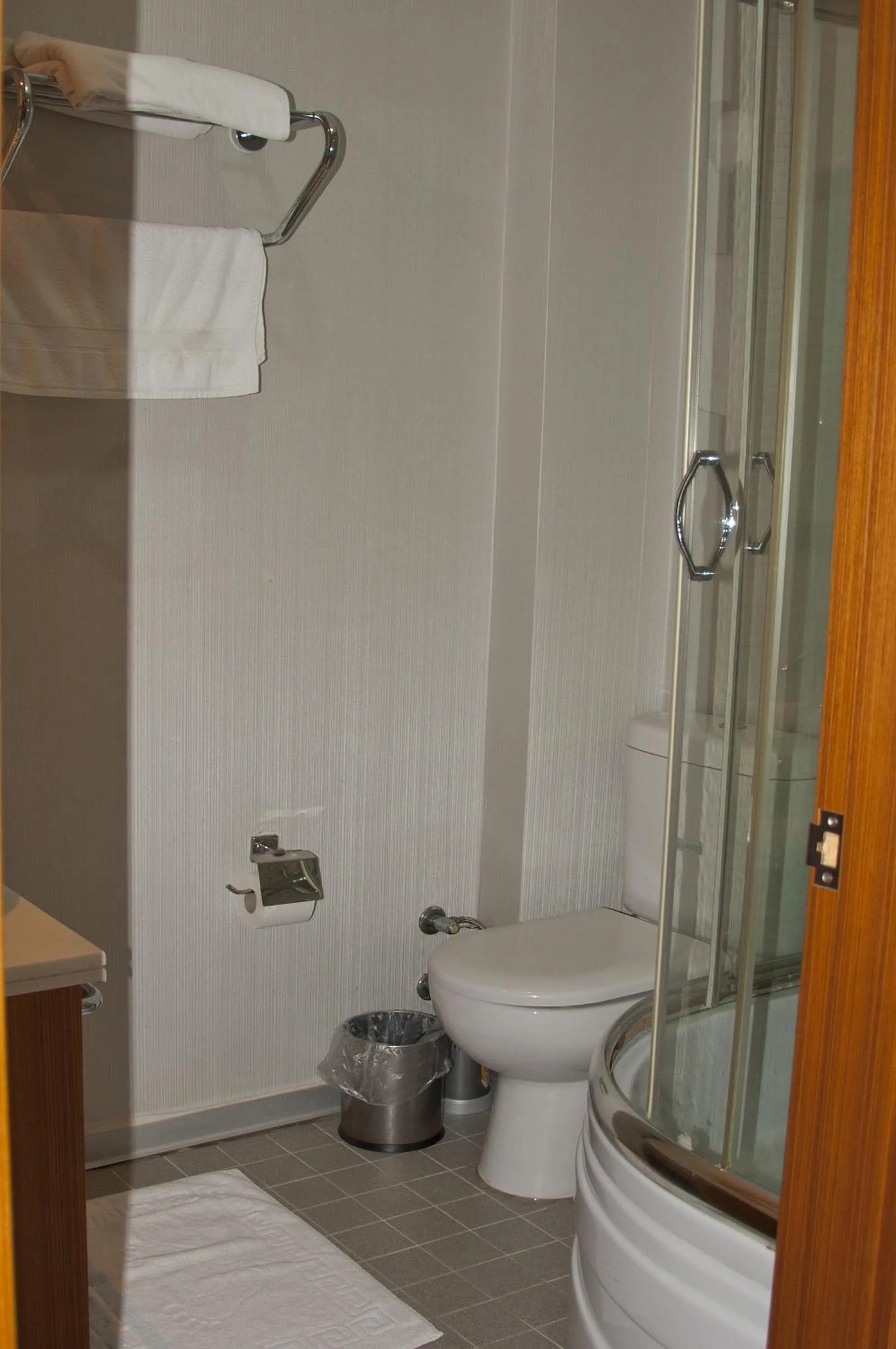 Bathroom in dragos island hotel