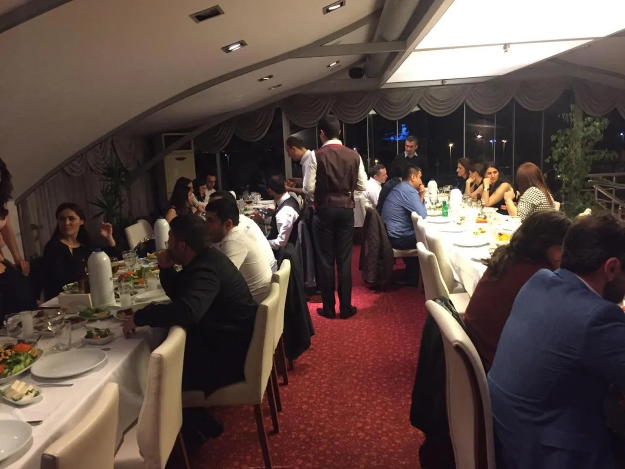 Restaurant/places to eat in dragos island hotel