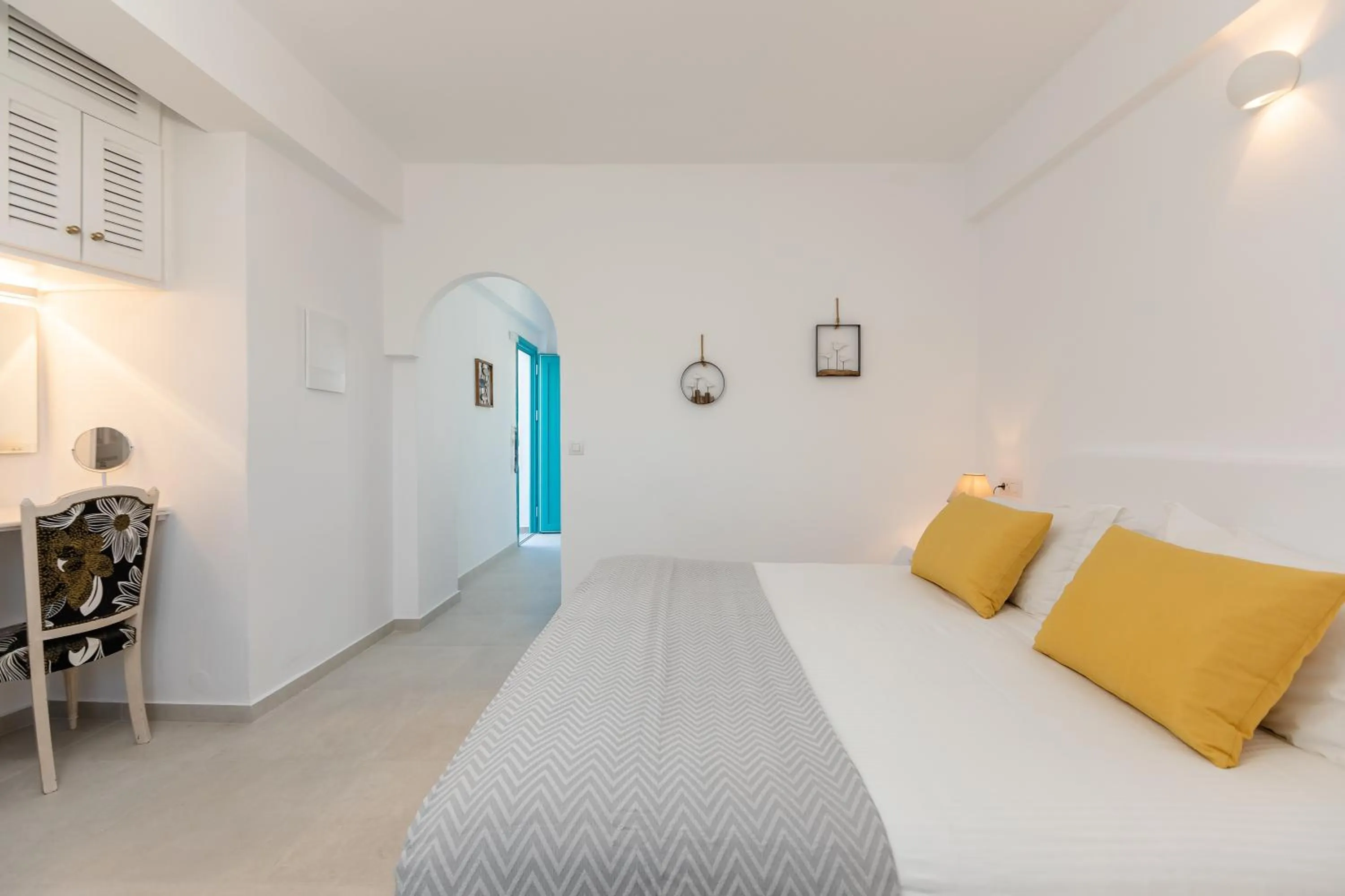 Bed in Nikolas Hotel