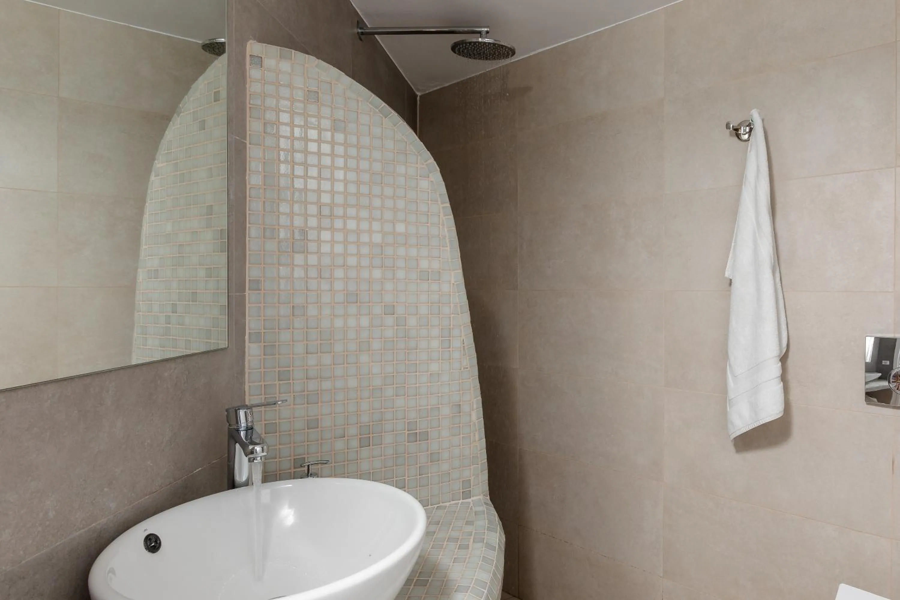 Bathroom in Nikolas Hotel