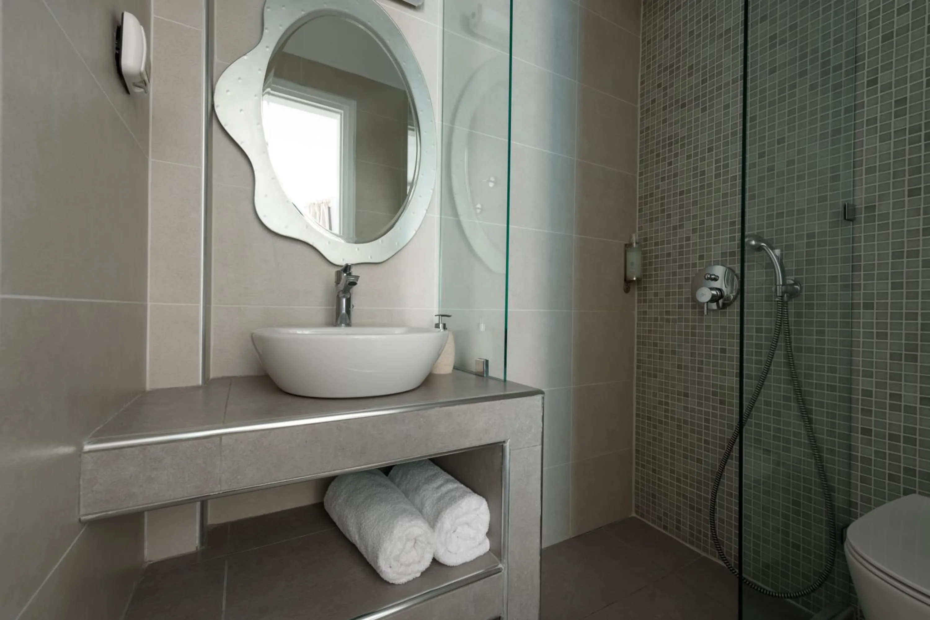 Bathroom in Nikolas Hotel