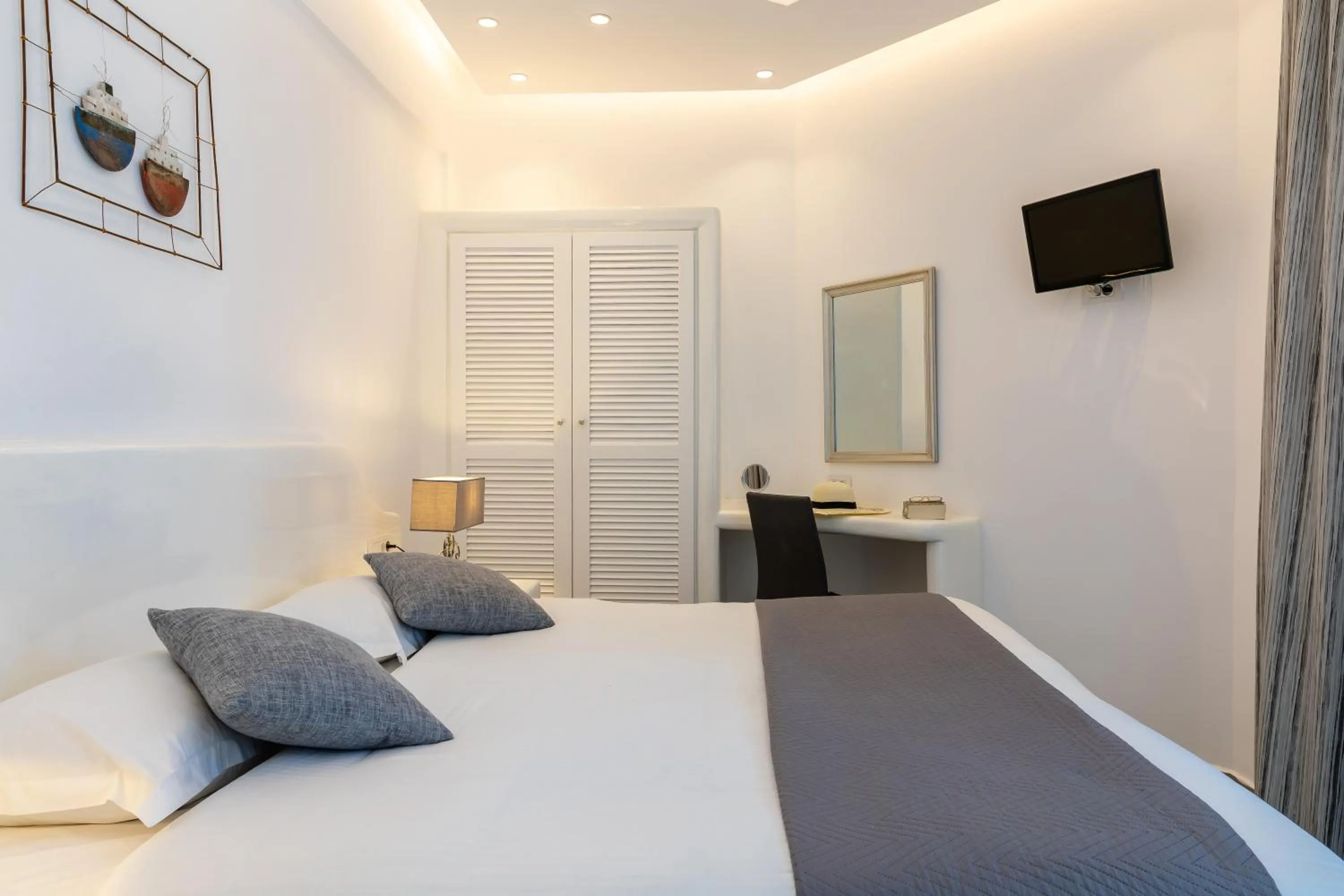 Bedroom, Bed in Nikolas Hotel