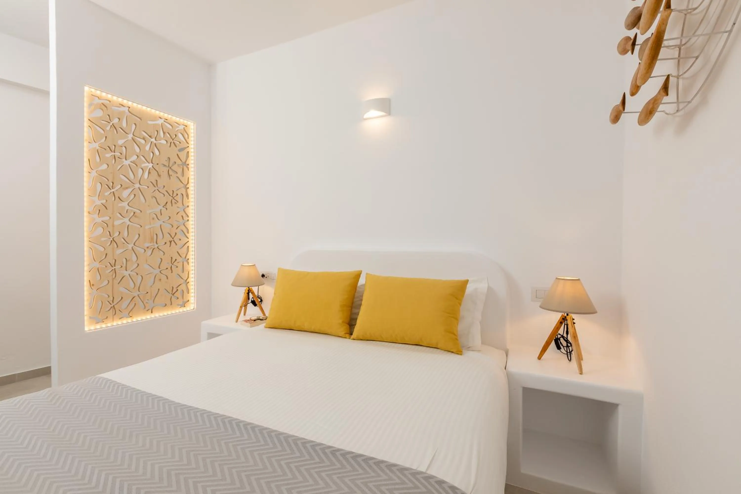 Bed in Nikolas Hotel