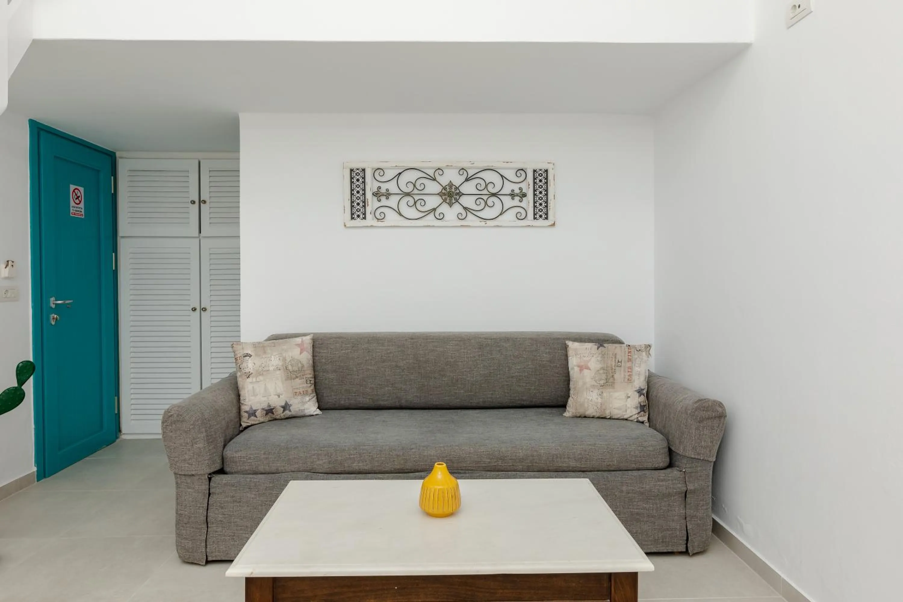 Living room in Nikolas Hotel