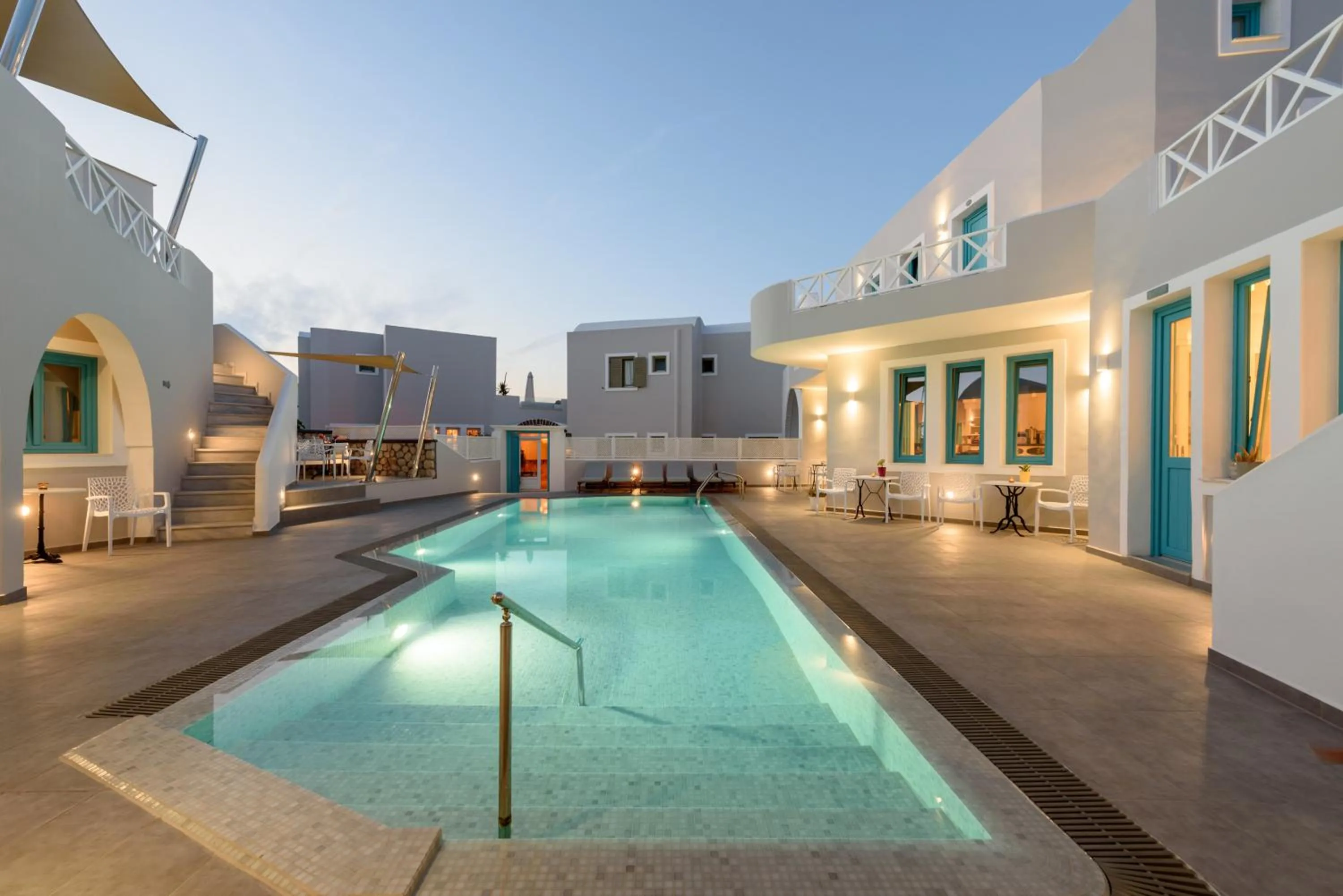 Property building in Nikolas Hotel