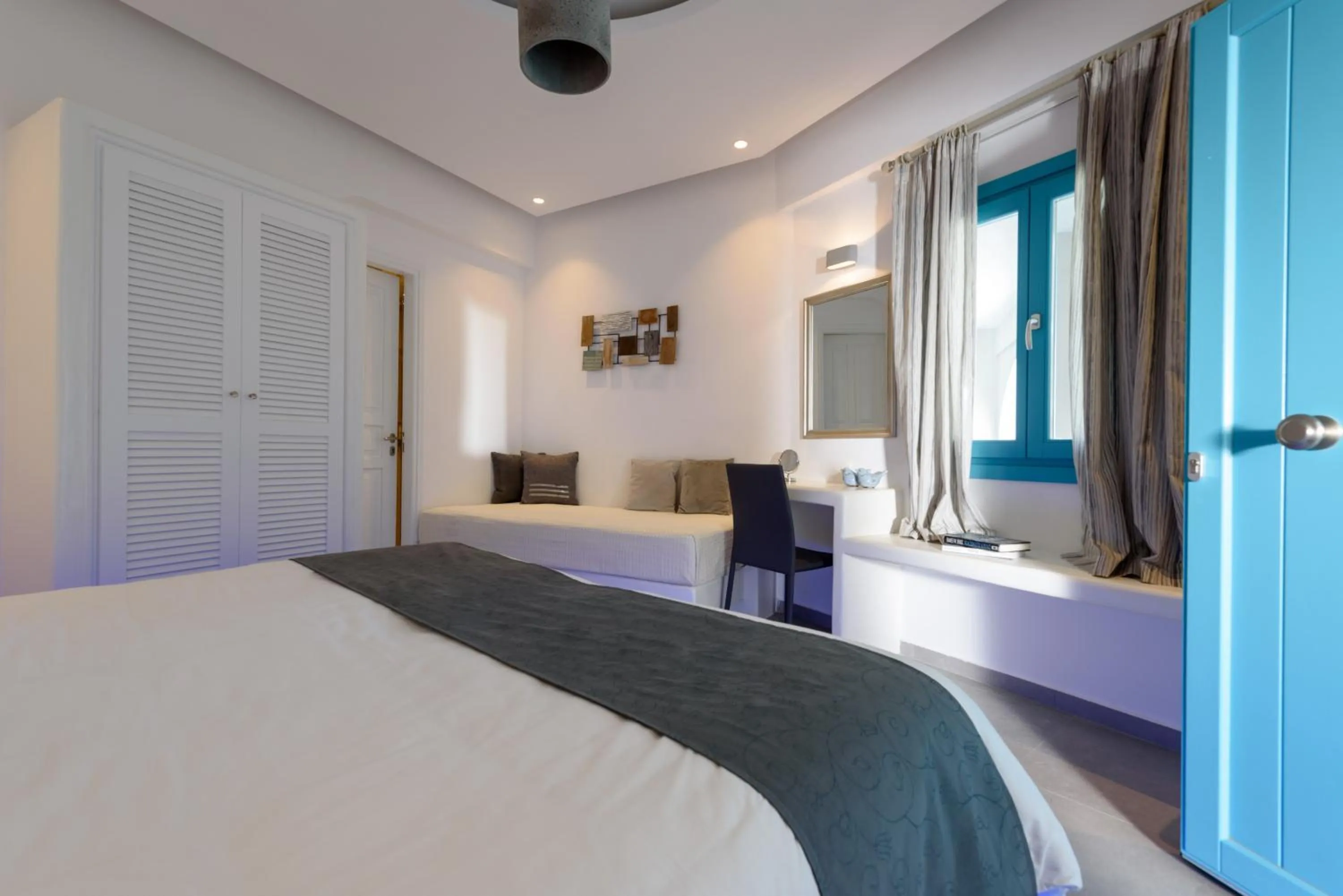 Bedroom, Bed in Nikolas Hotel