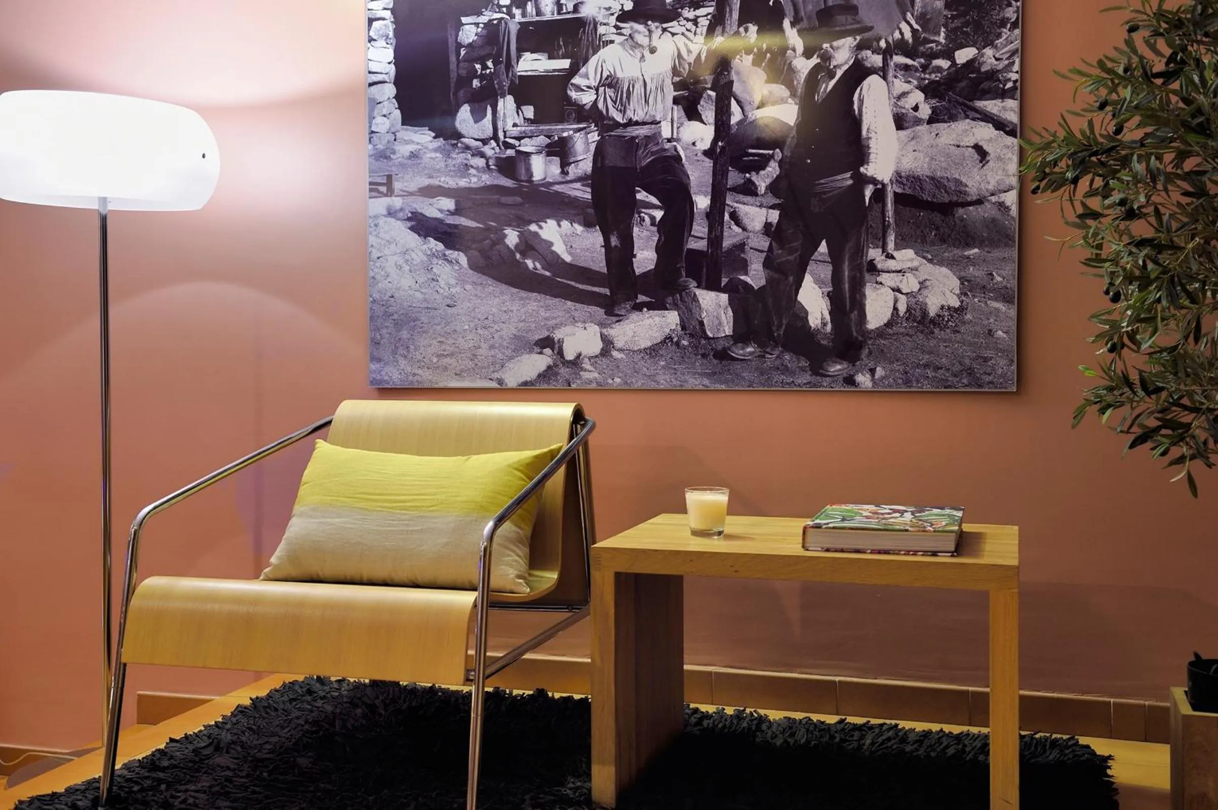 Lobby or reception in Logis Hotel Le Lonca