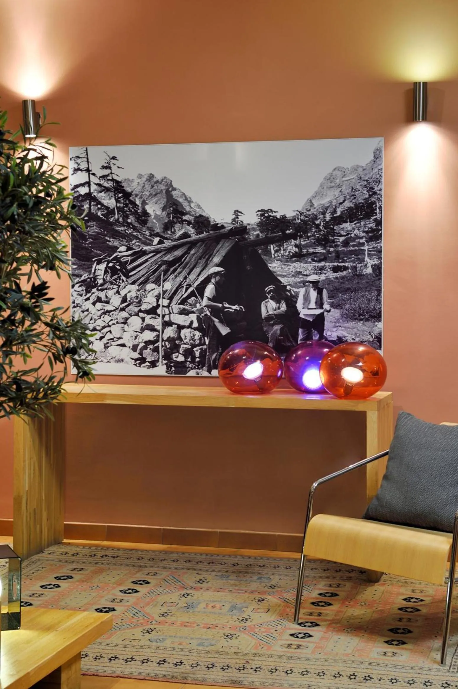 Lobby or reception in Logis Hotel Le Lonca