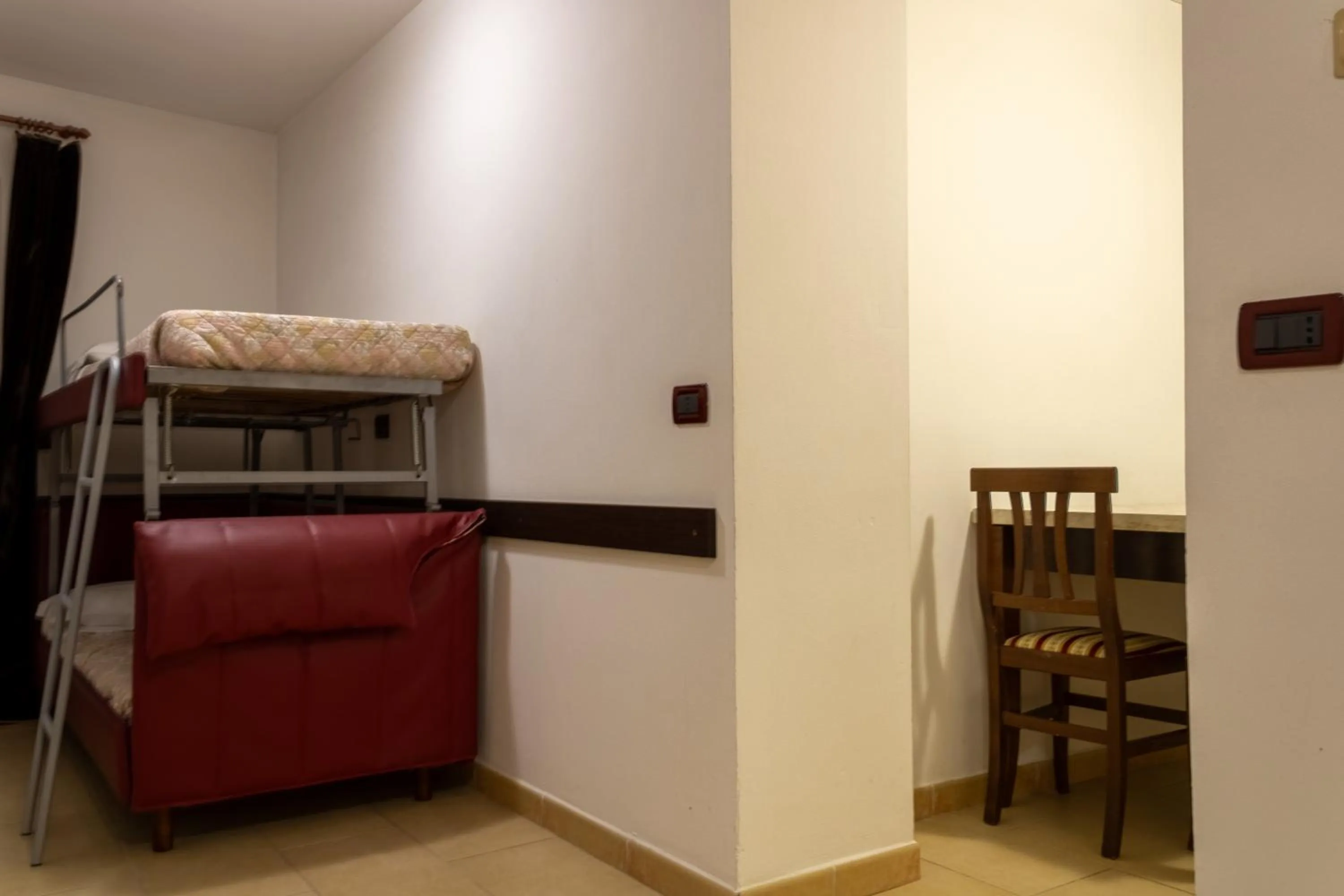 bunk bed, Bed in Hotel Zodiaco & Spa