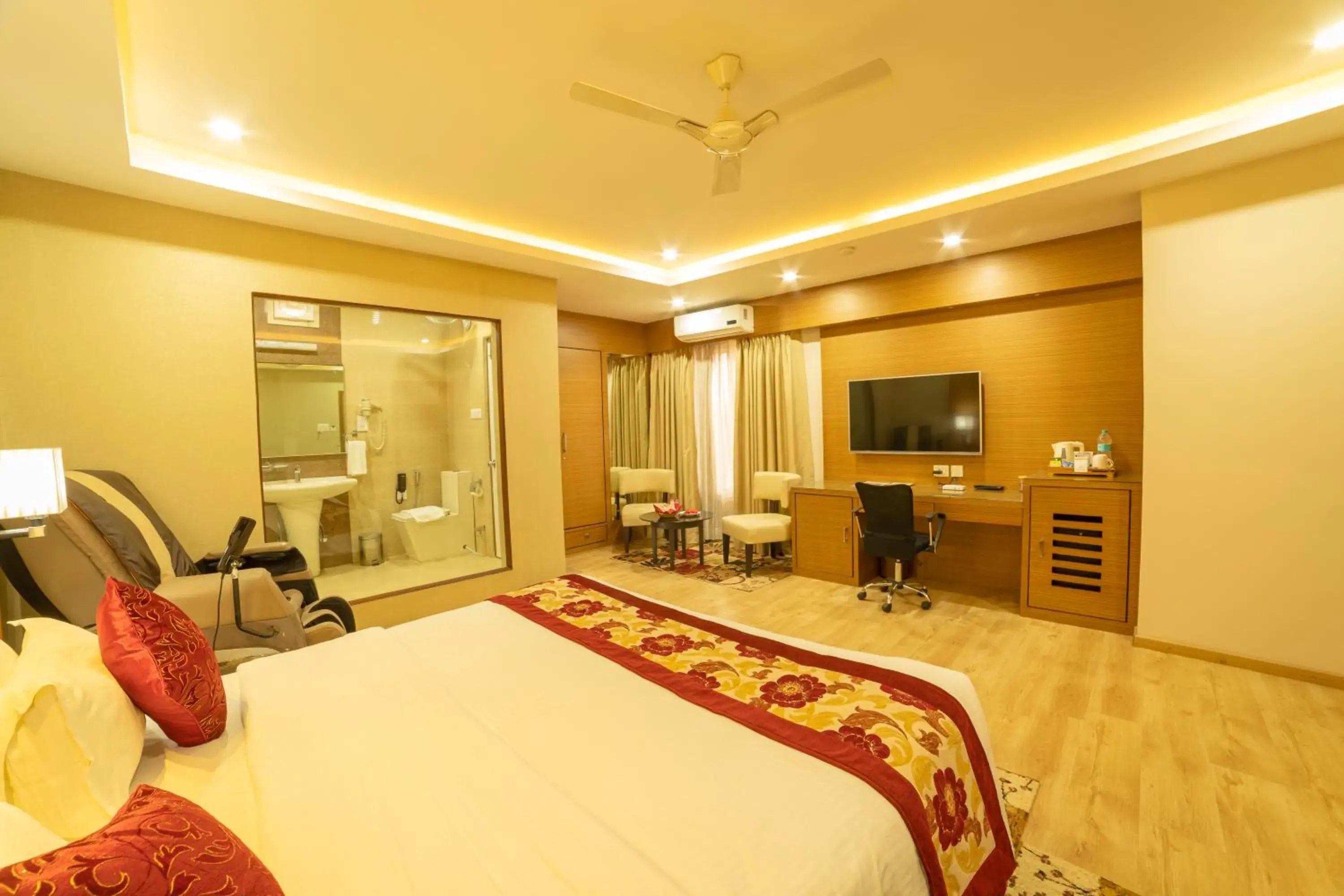 Club King Room in Hotel Harrison Palace Club King Room in Hotel Harrison Palace