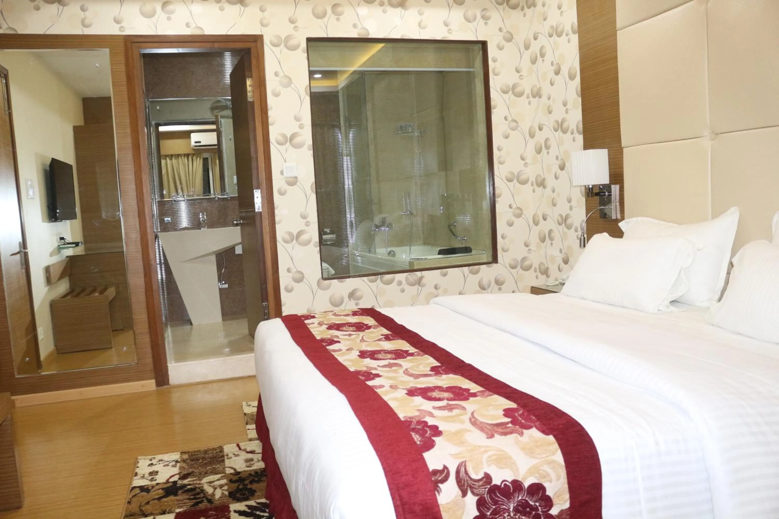 Bed in Hotel Harrison Palace