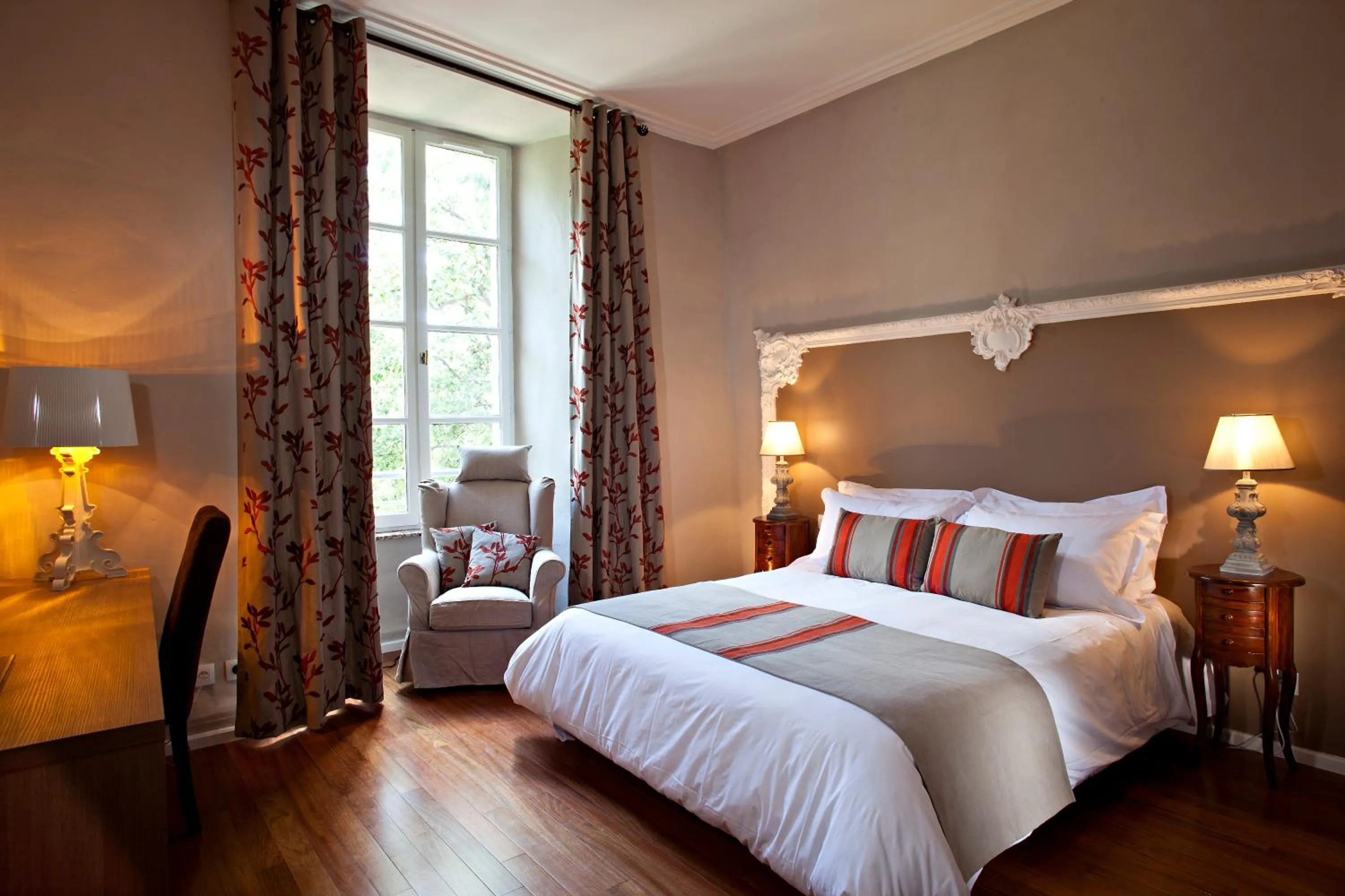 Bed in Château De Siran - Hôtel & Spa