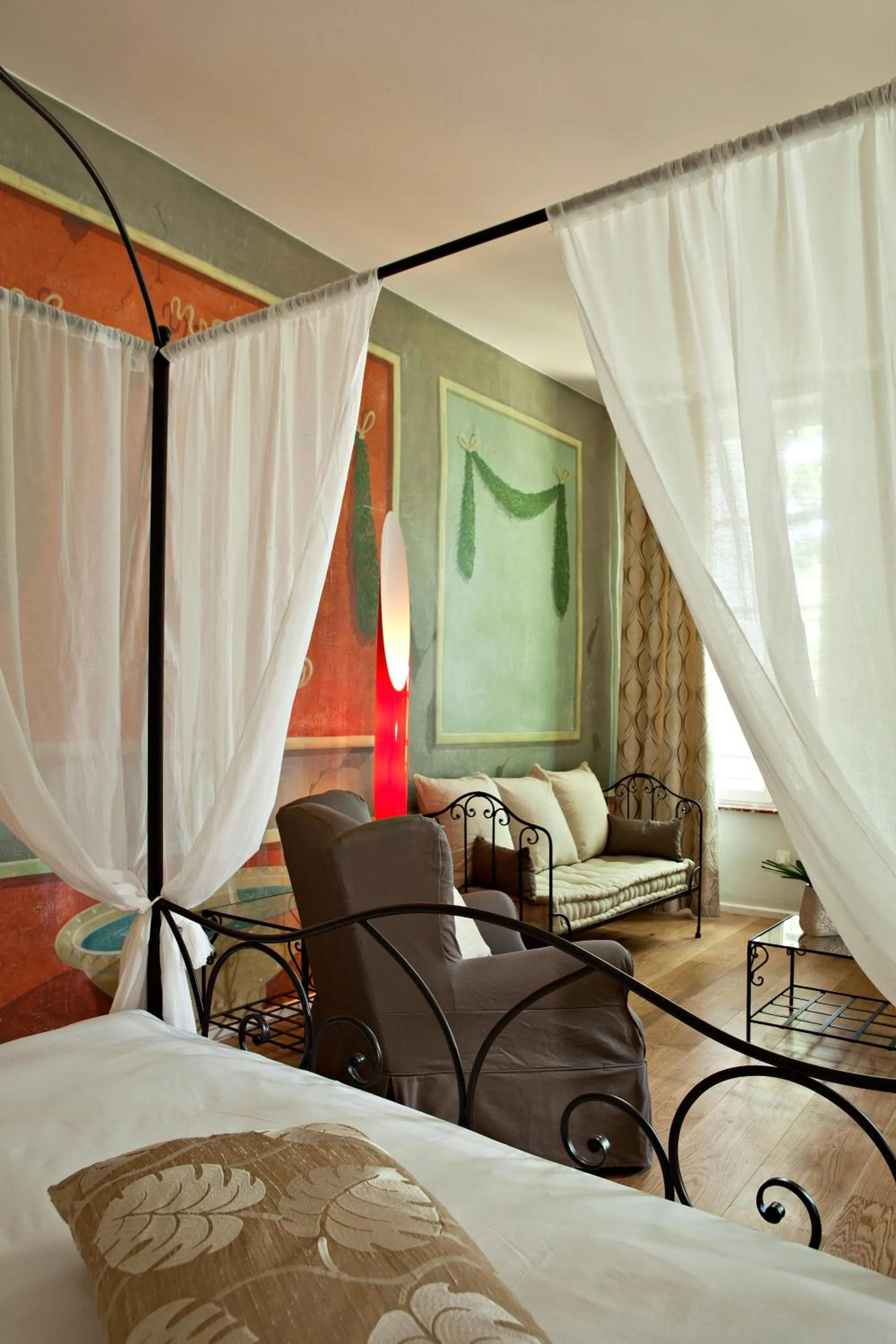 Bed in Château De Siran - Hôtel & Spa