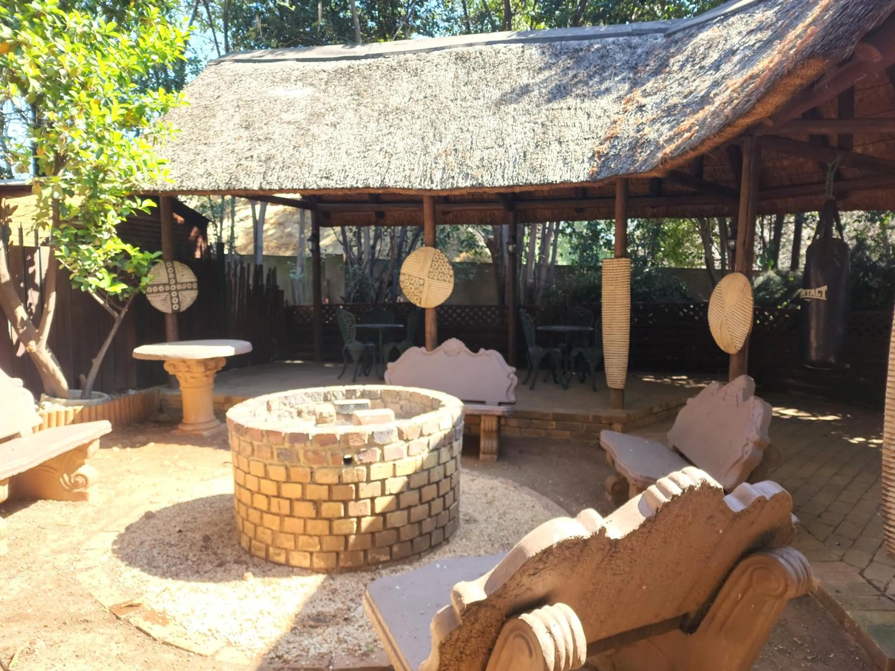 BBQ facilities in Goodnight Guest Lodge