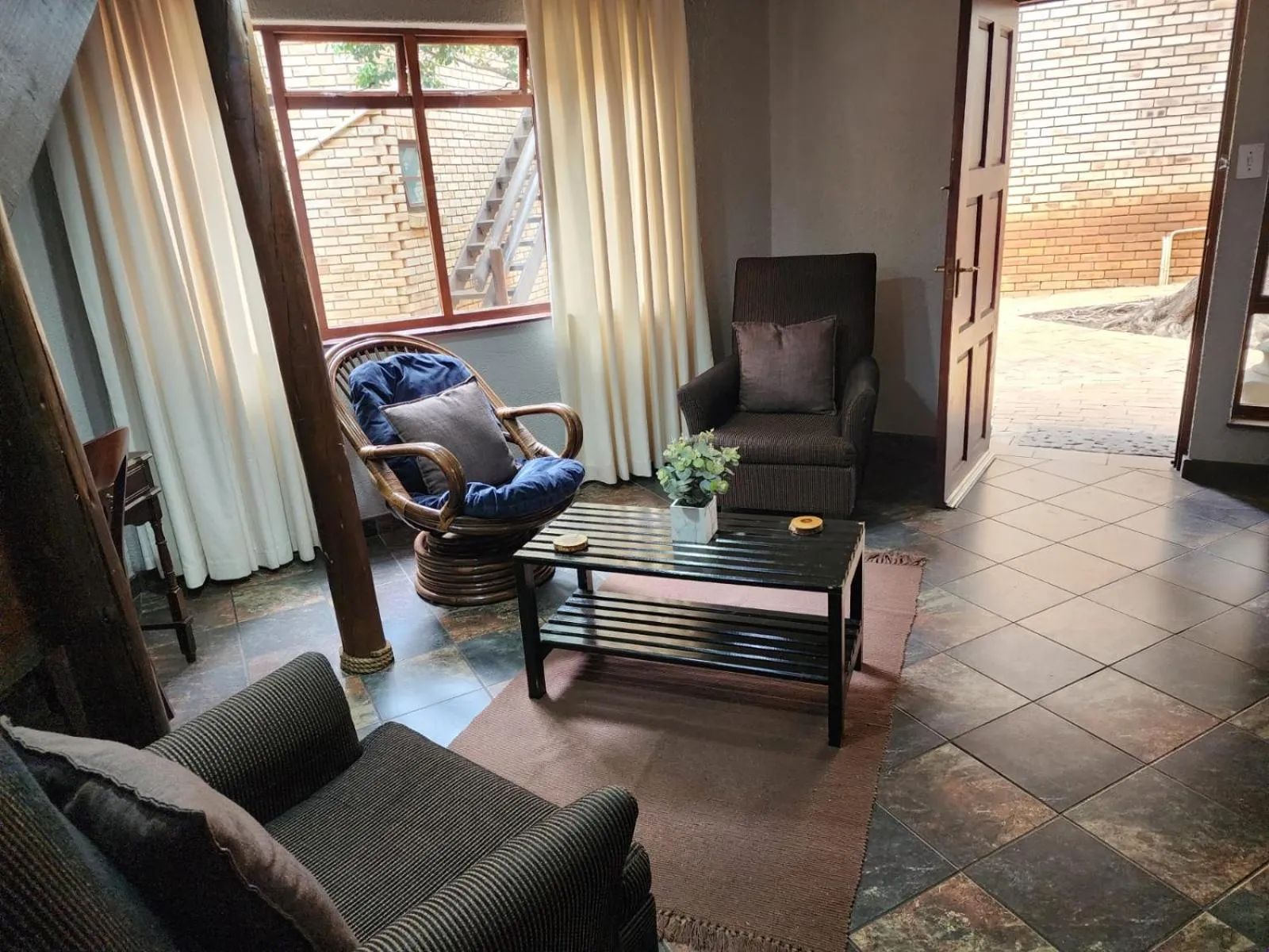 Goodnight Guest Lodge