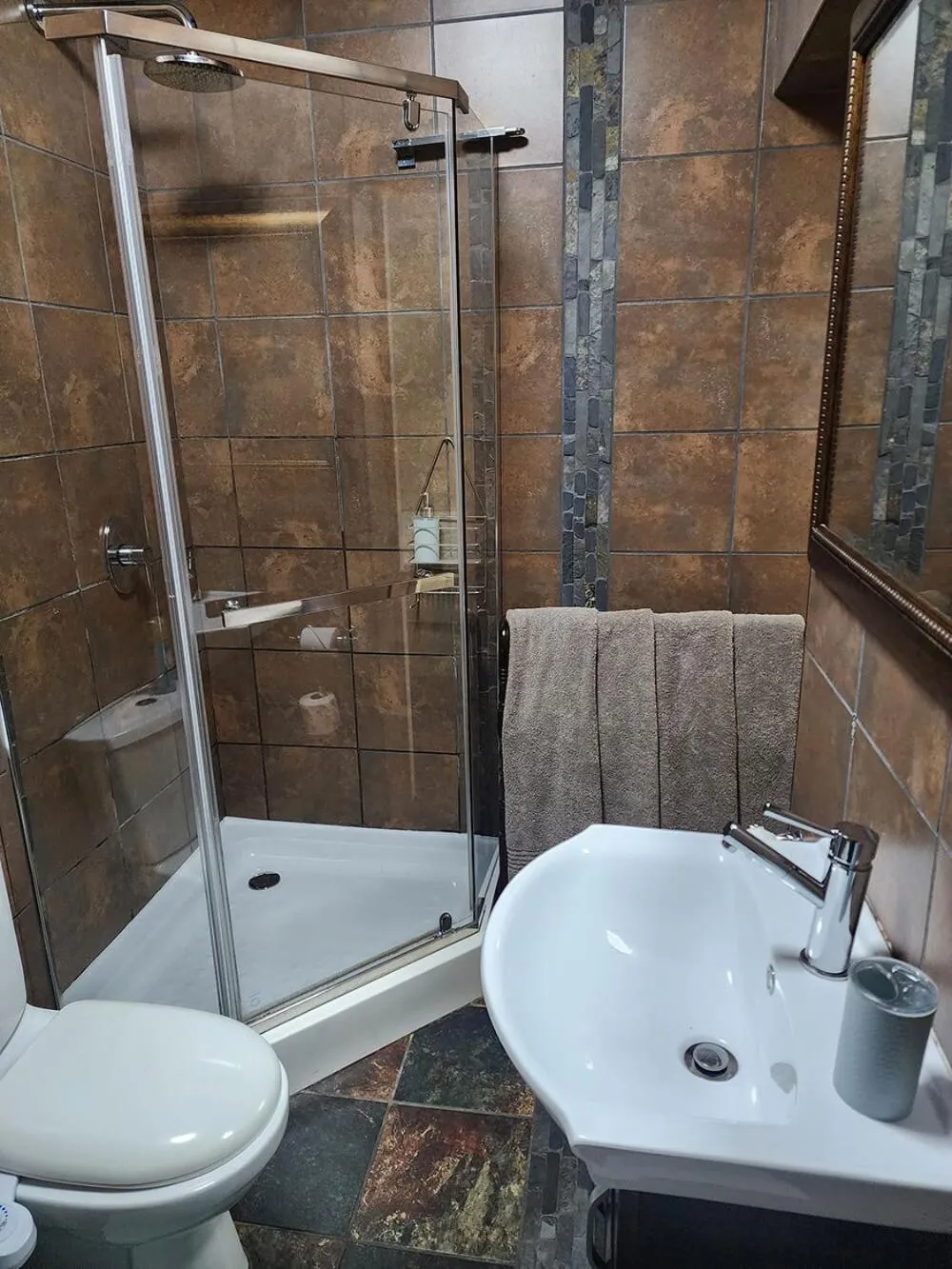 Goodnight Guest Lodge