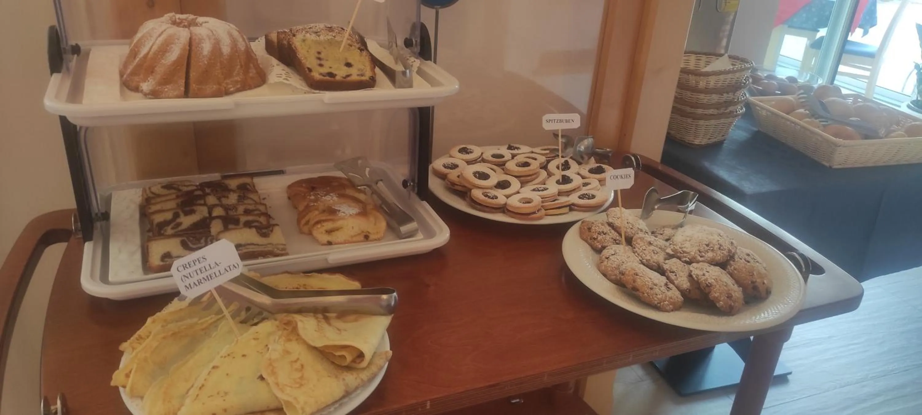 Breakfast in Hotel Florida