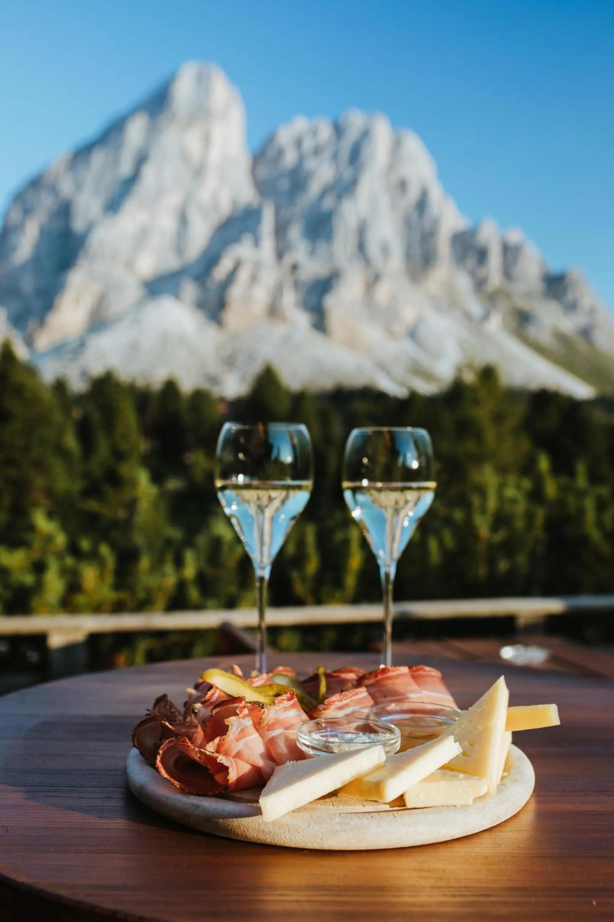 Restaurant/places to eat in Ütia De Börz