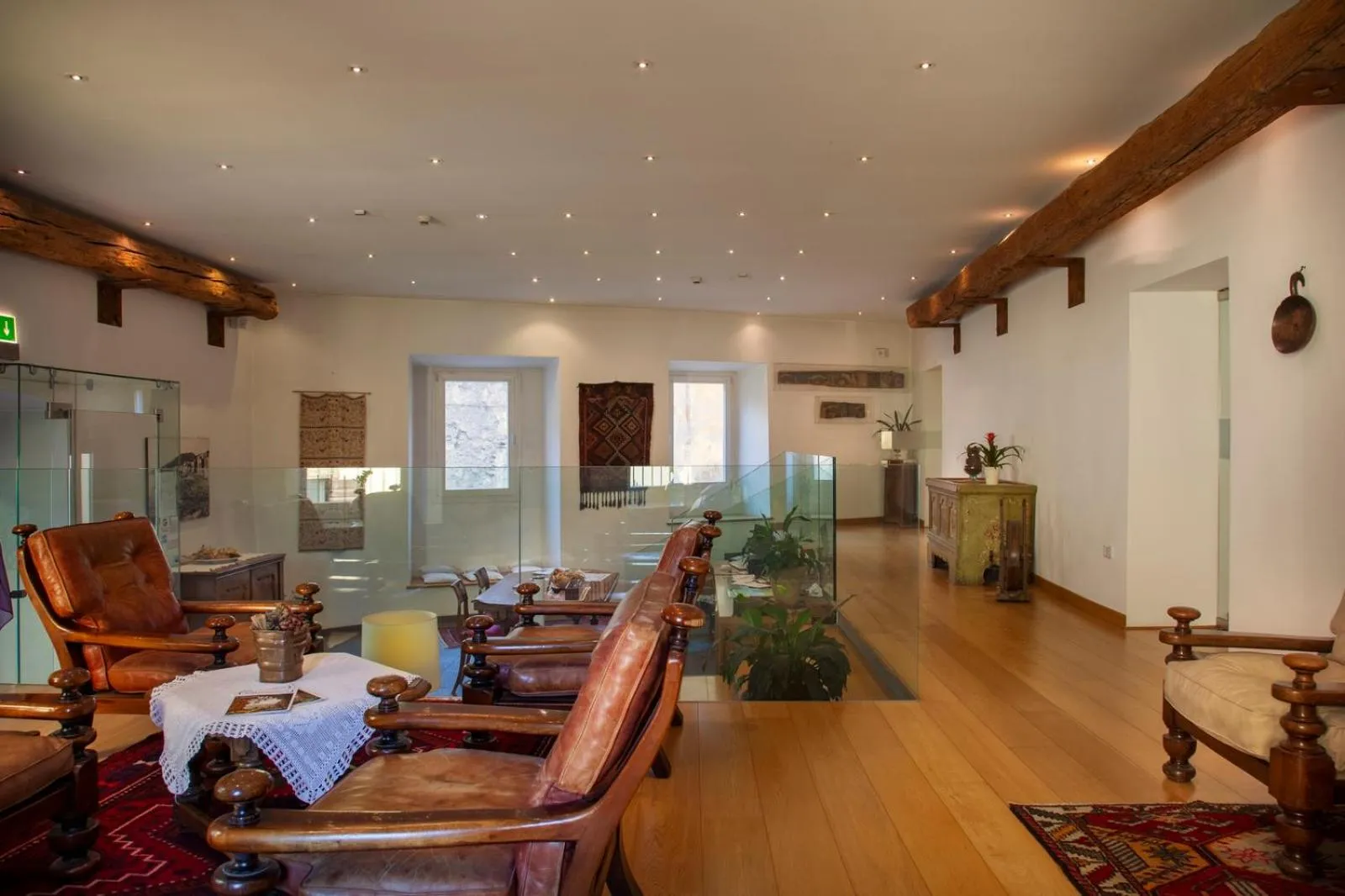 Facade/entrance in Hotel Romanda