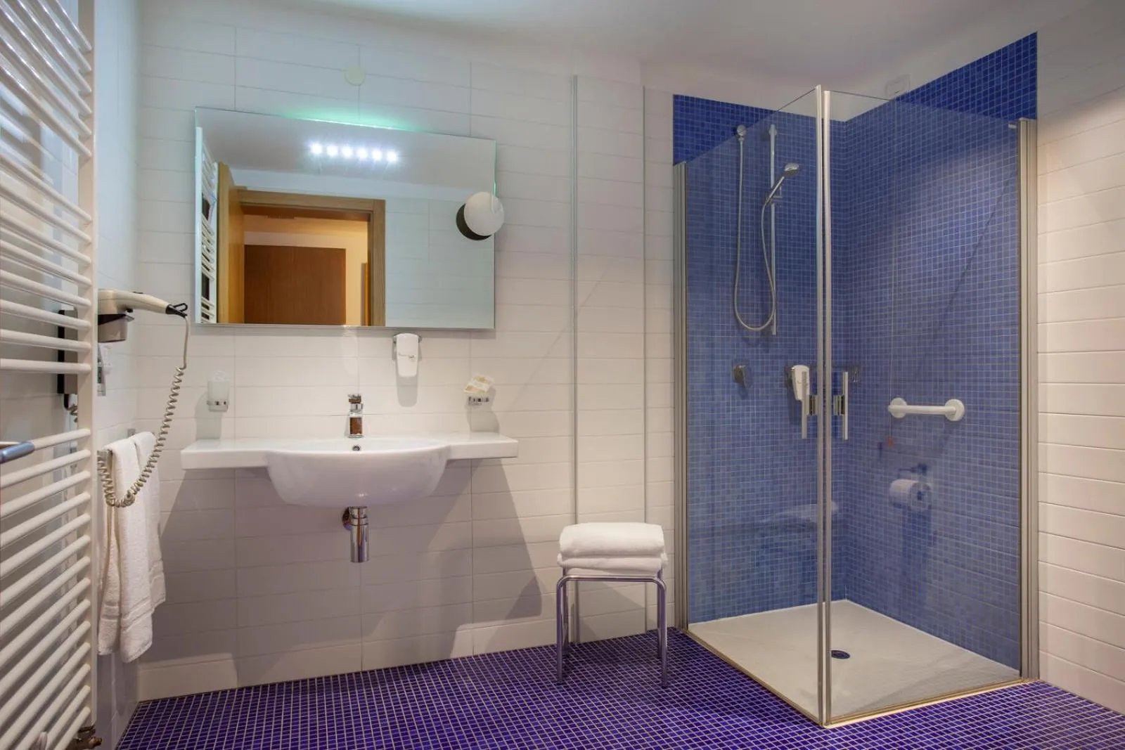 Facility for disabled guests in Hotel Romanda