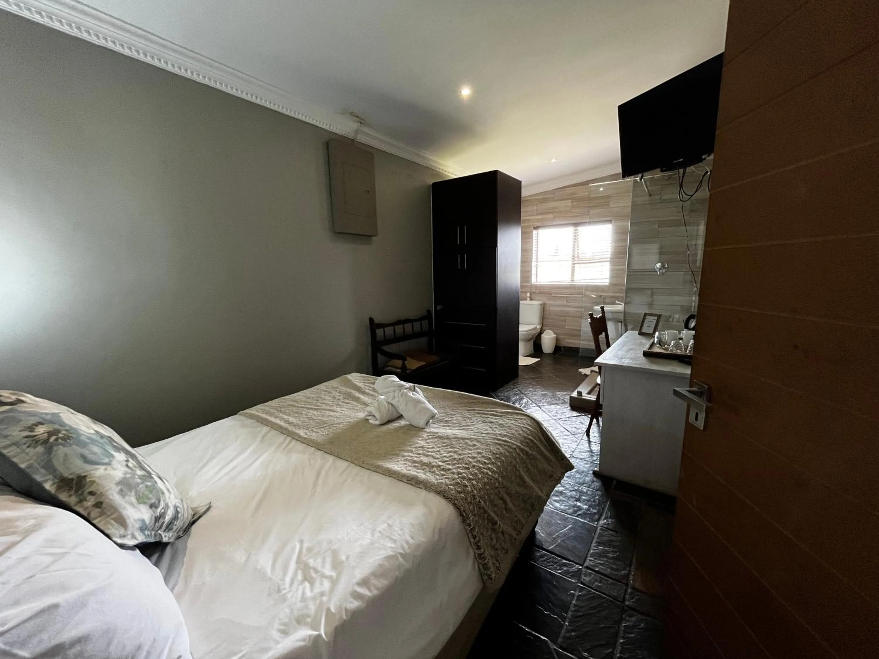 Photo of the whole room, Bed in House Haven Guesthouse