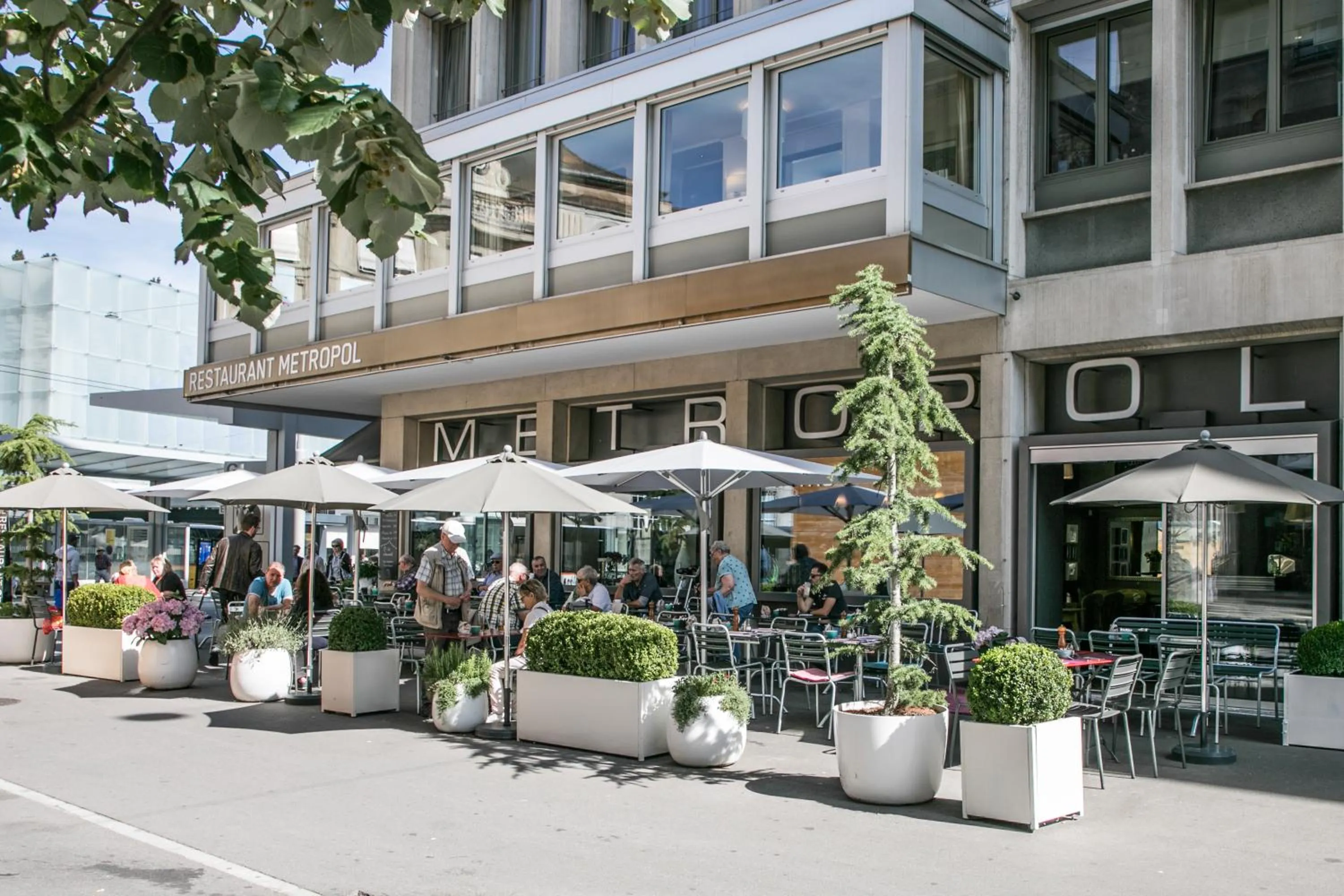 Facade/entrance in Hotel Metropol
